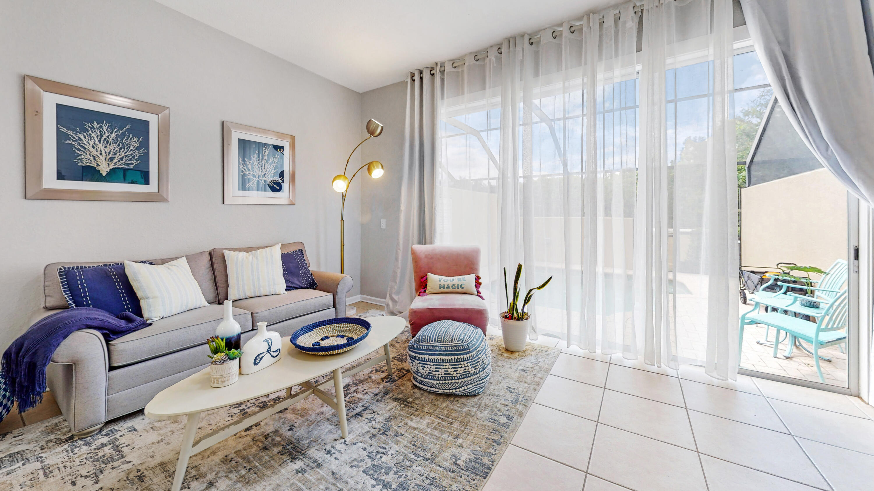 R11161714 Property Photo 2