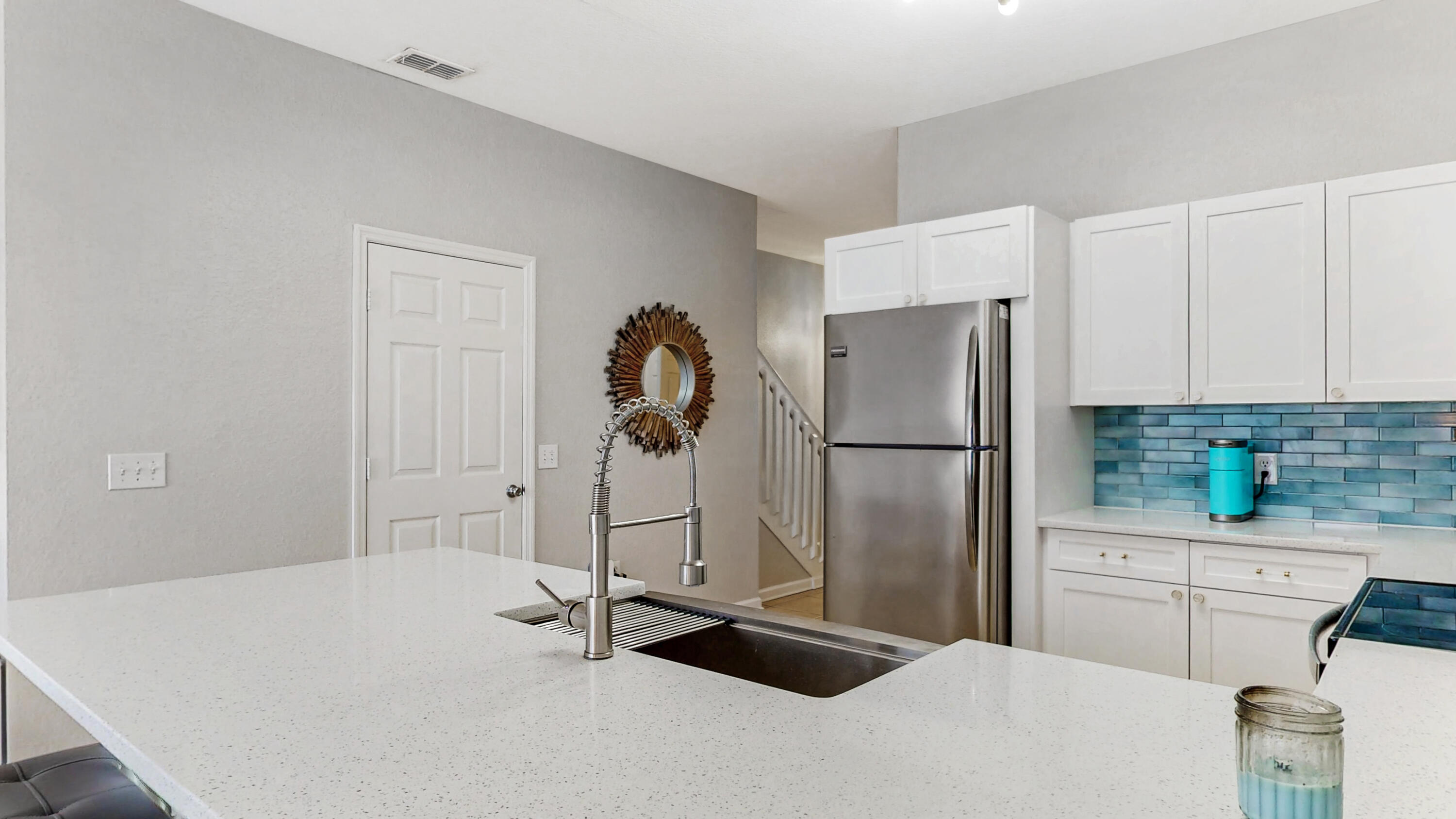 R11161714 Property Photo 8