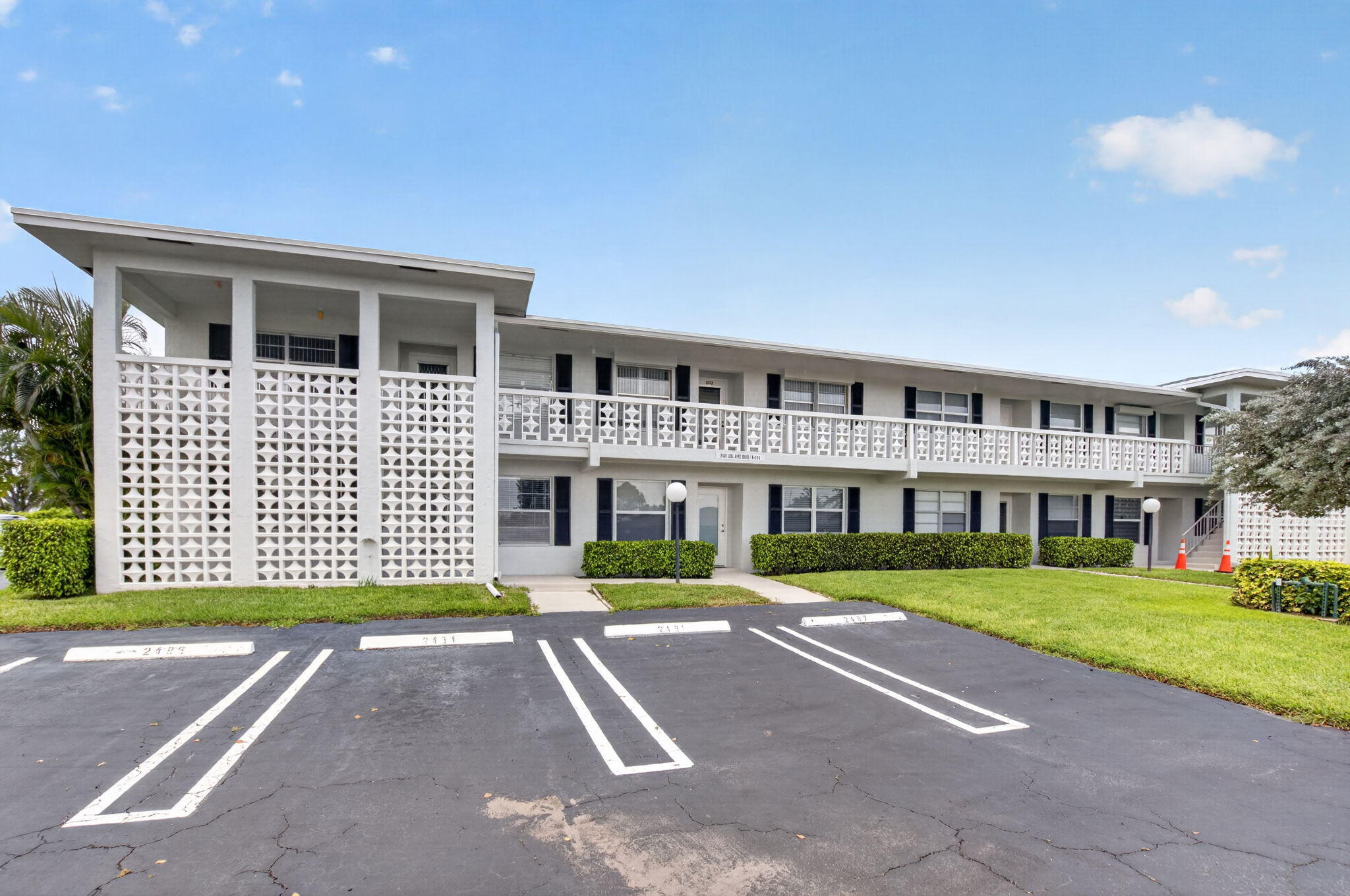 2401 Del Aire Boulevard 101 Property Photo 1