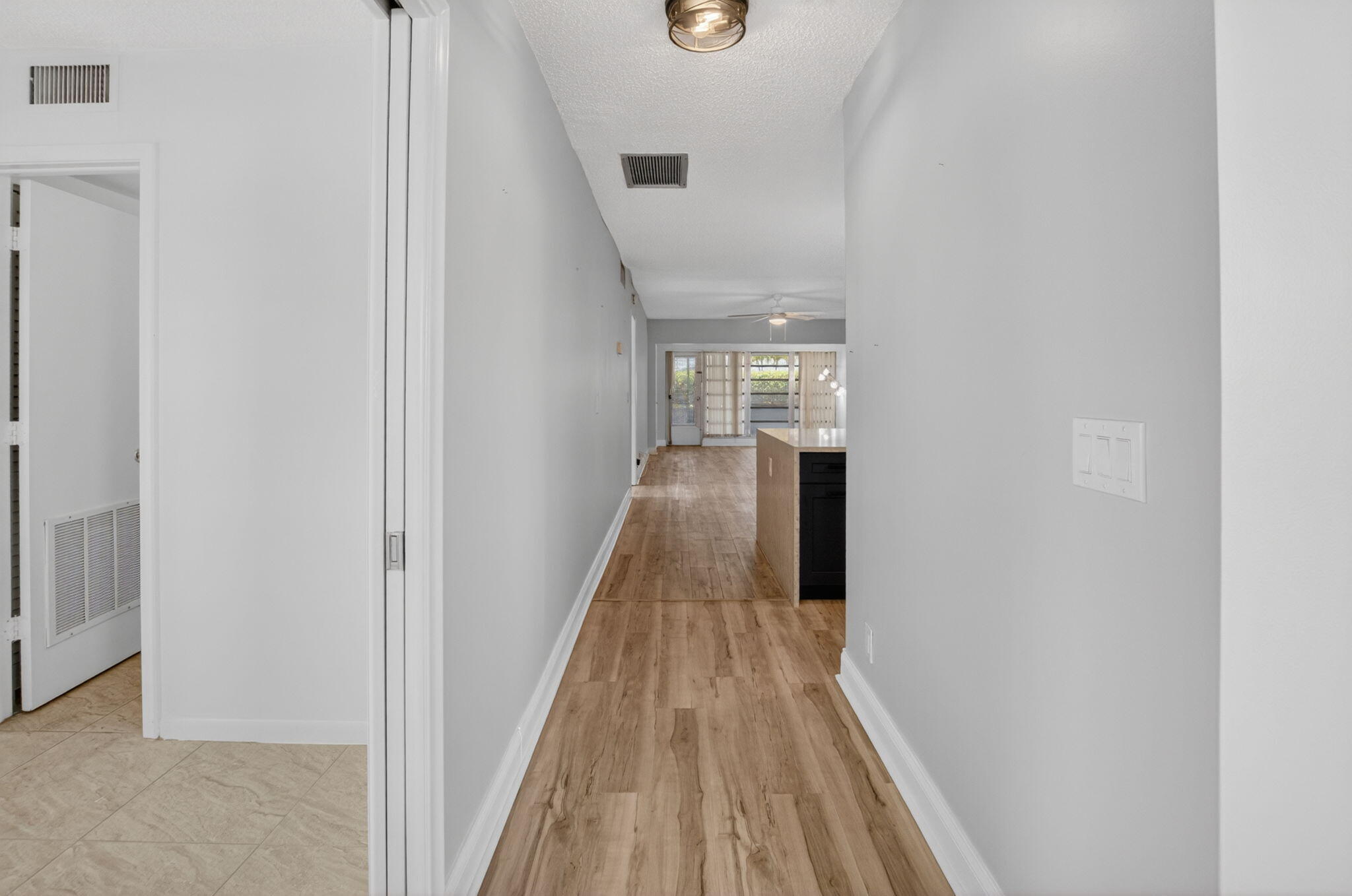 2401 Del Aire Boulevard 101 Property Photo 5
