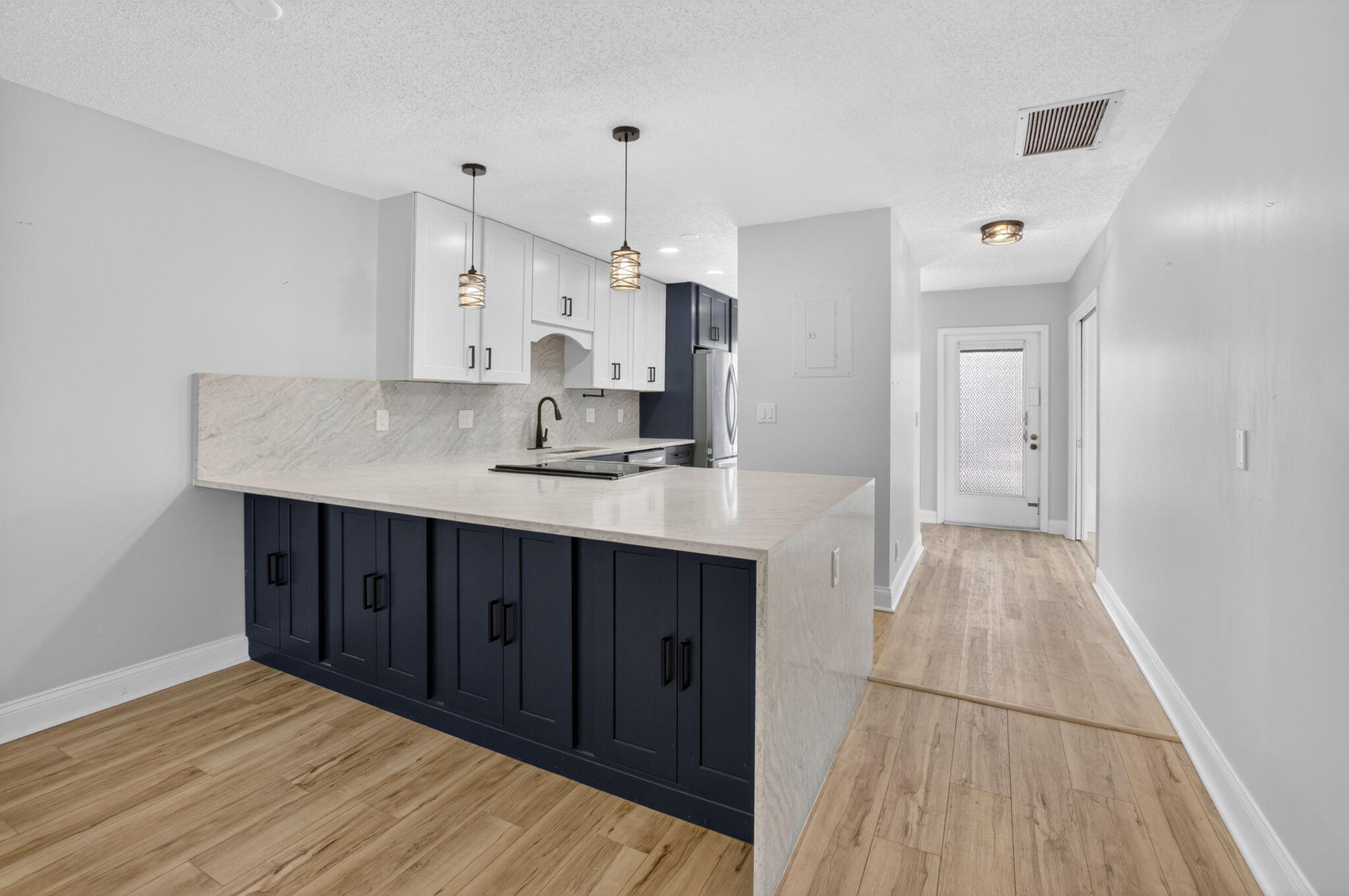 2401 Del Aire Boulevard 101 Property Photo 17
