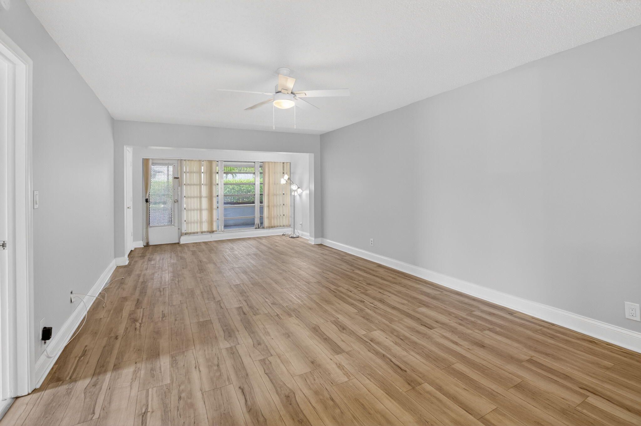 2401 Del Aire Boulevard 101 Property Photo 19