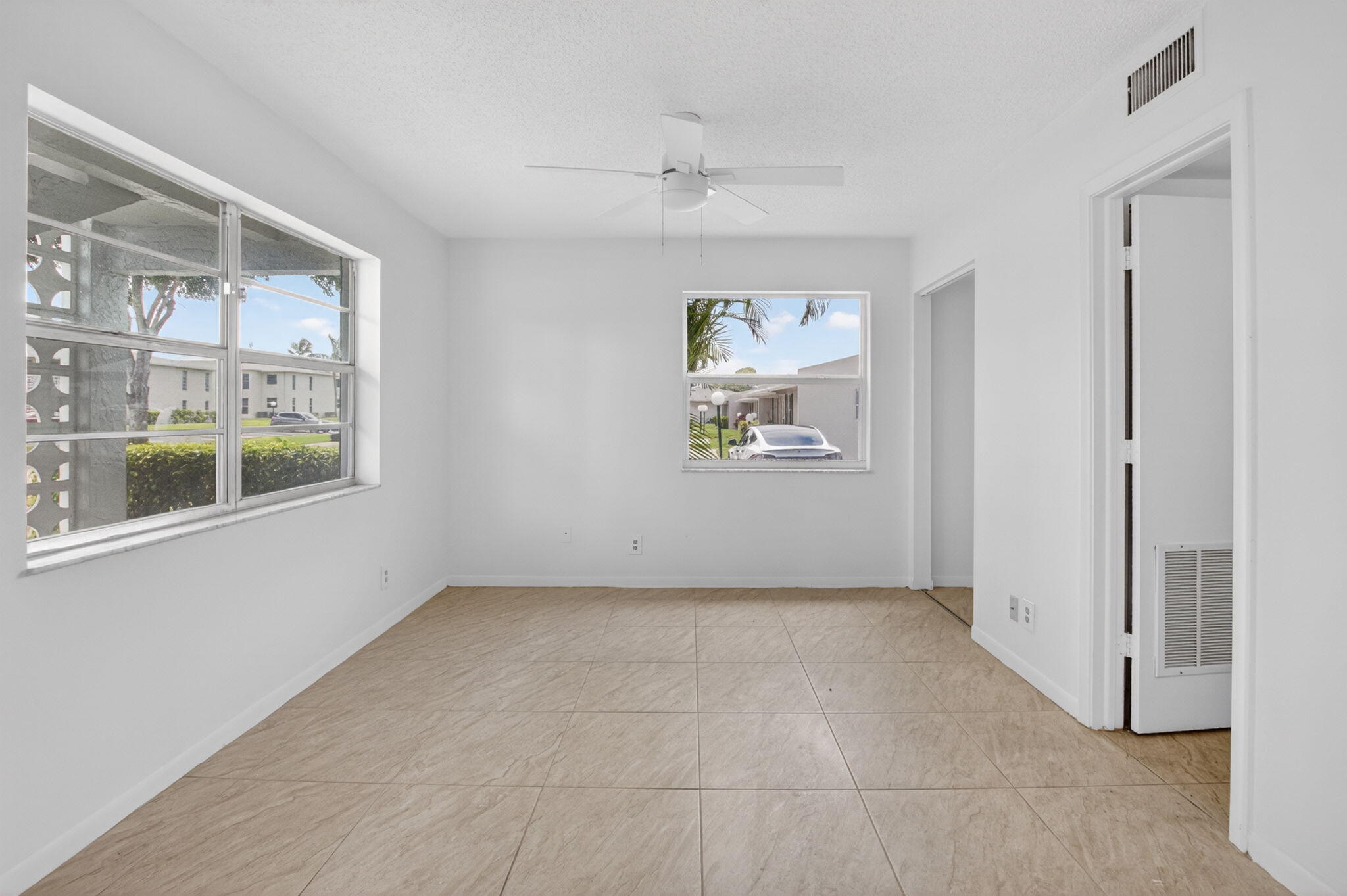 2401 Del Aire Boulevard 101 Property Photo 33