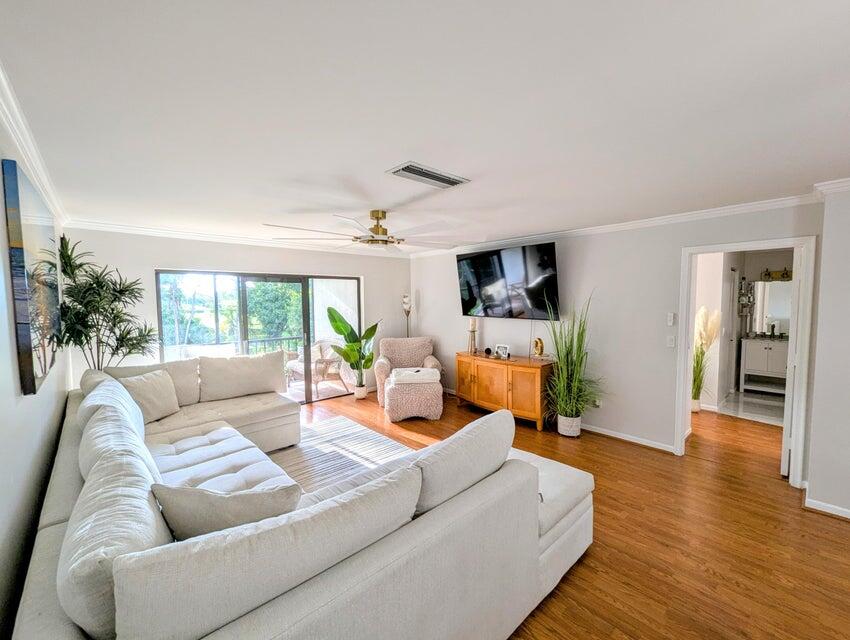 21362 Juego Circle 33f Property Photo 8