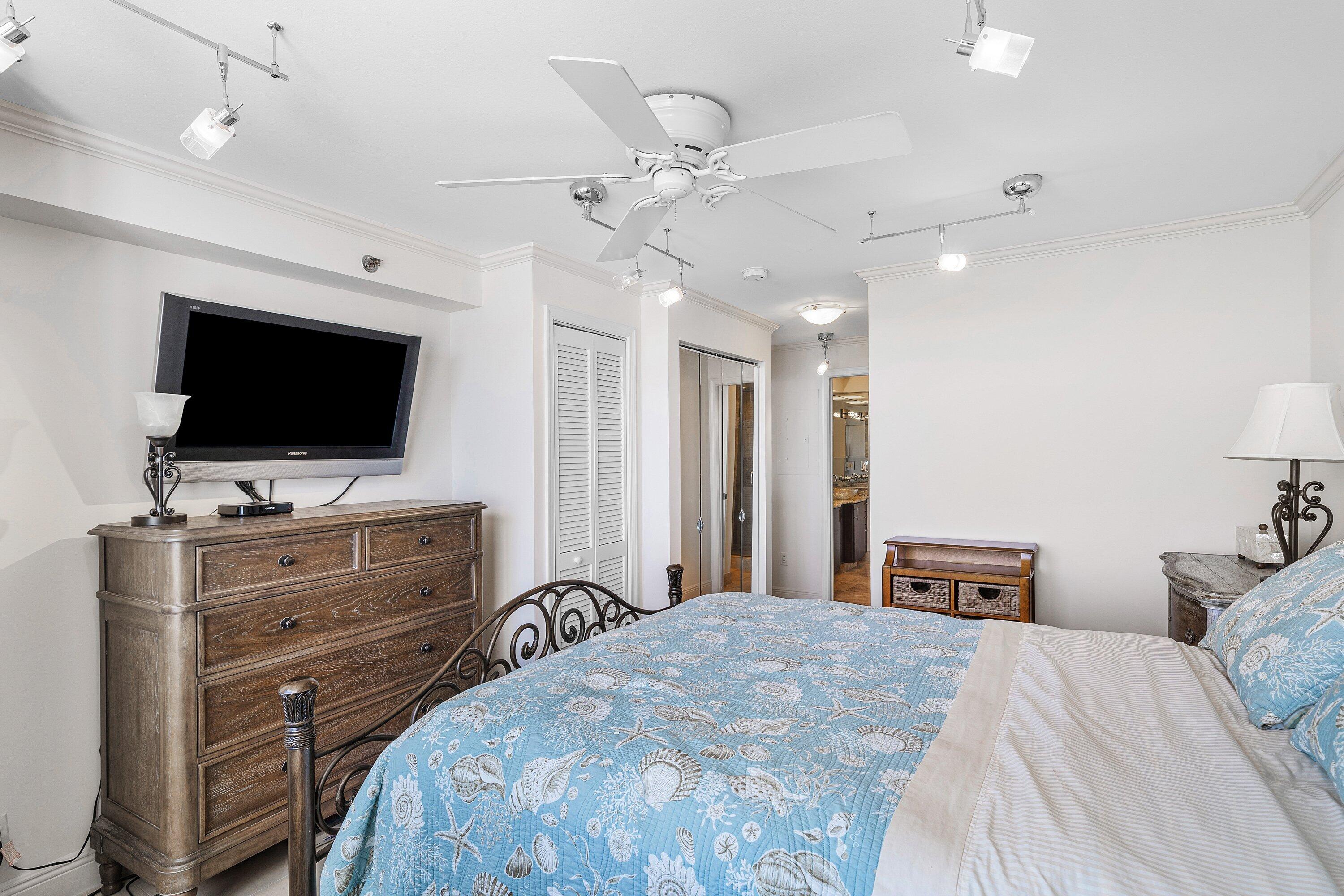 4505 S Ocean Boulevard 1008 Property Photo 32