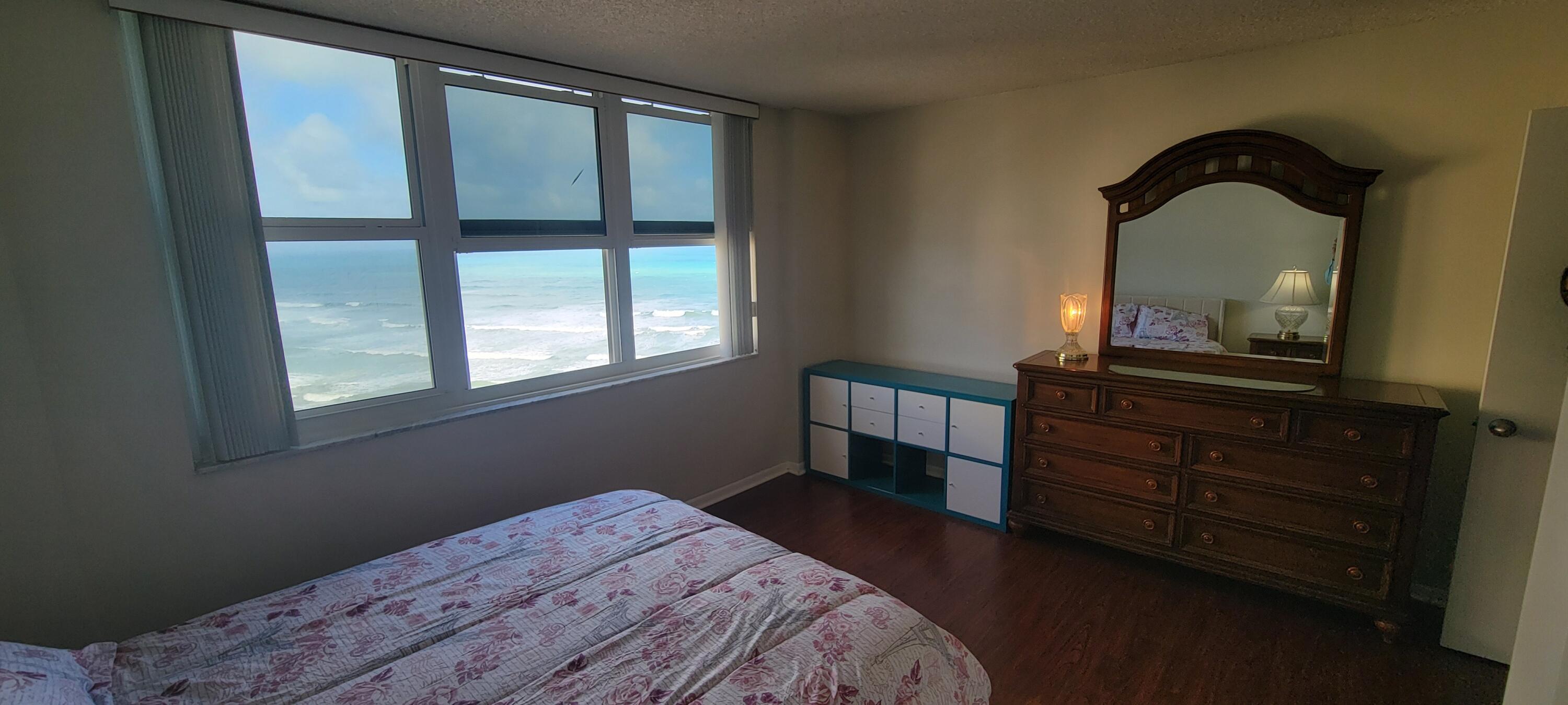 5440 N Ocean Drive 1204 Property Photo 15