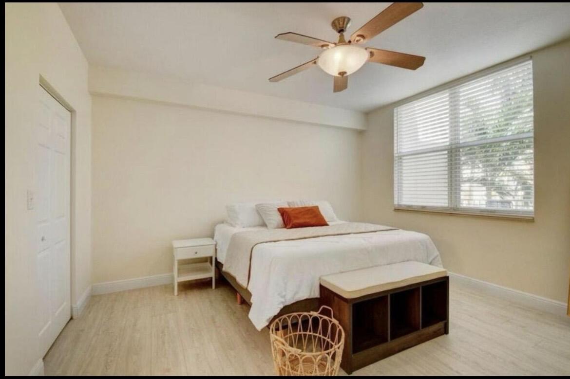 802 W Windward Way 216 Property Photo 30
