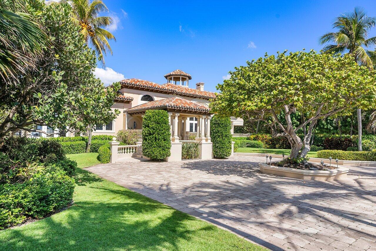 1880 S Ocean Boulevard Property Photo 2