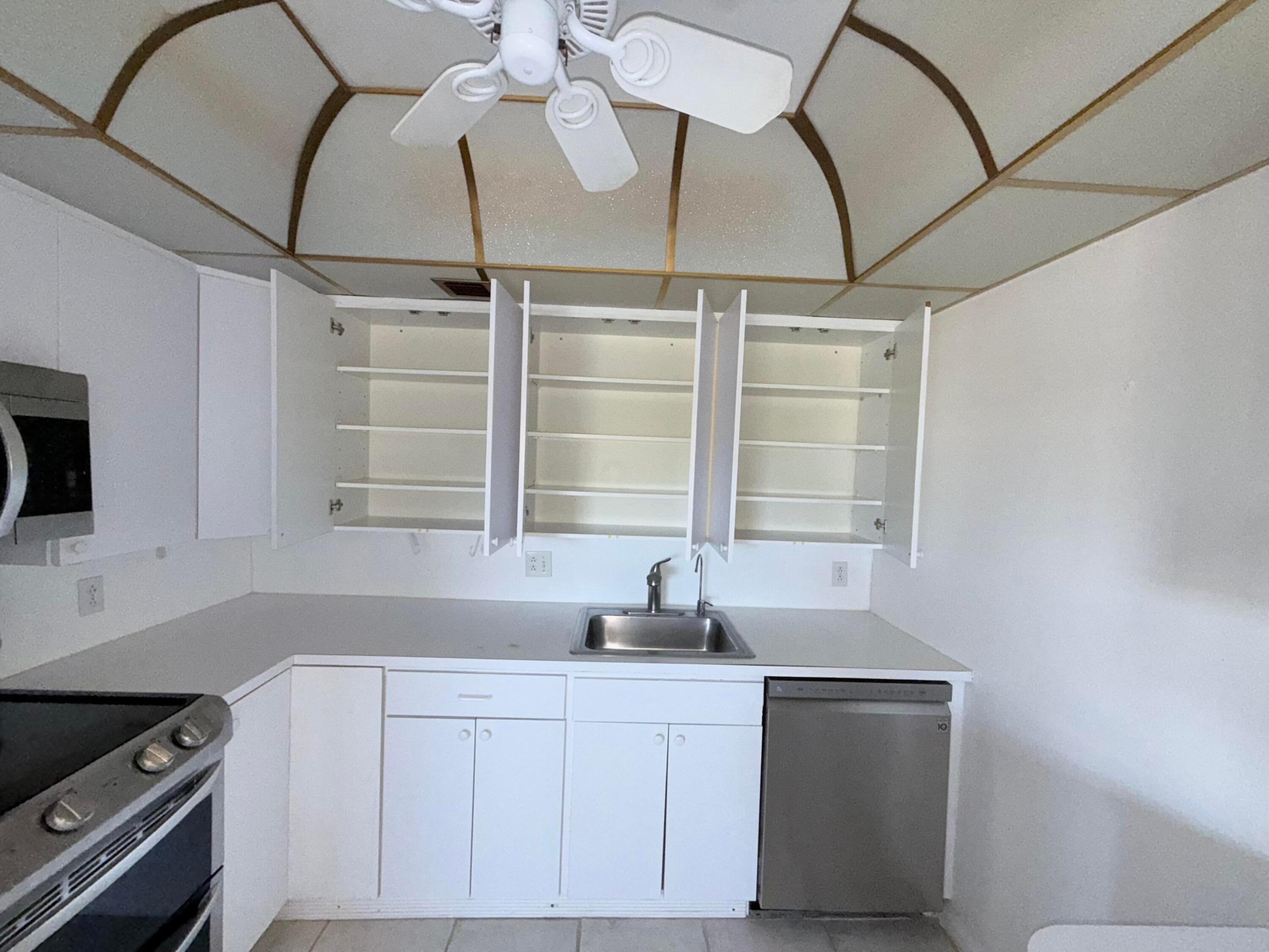 4108 Oakridge V 4108 Property Photo 18