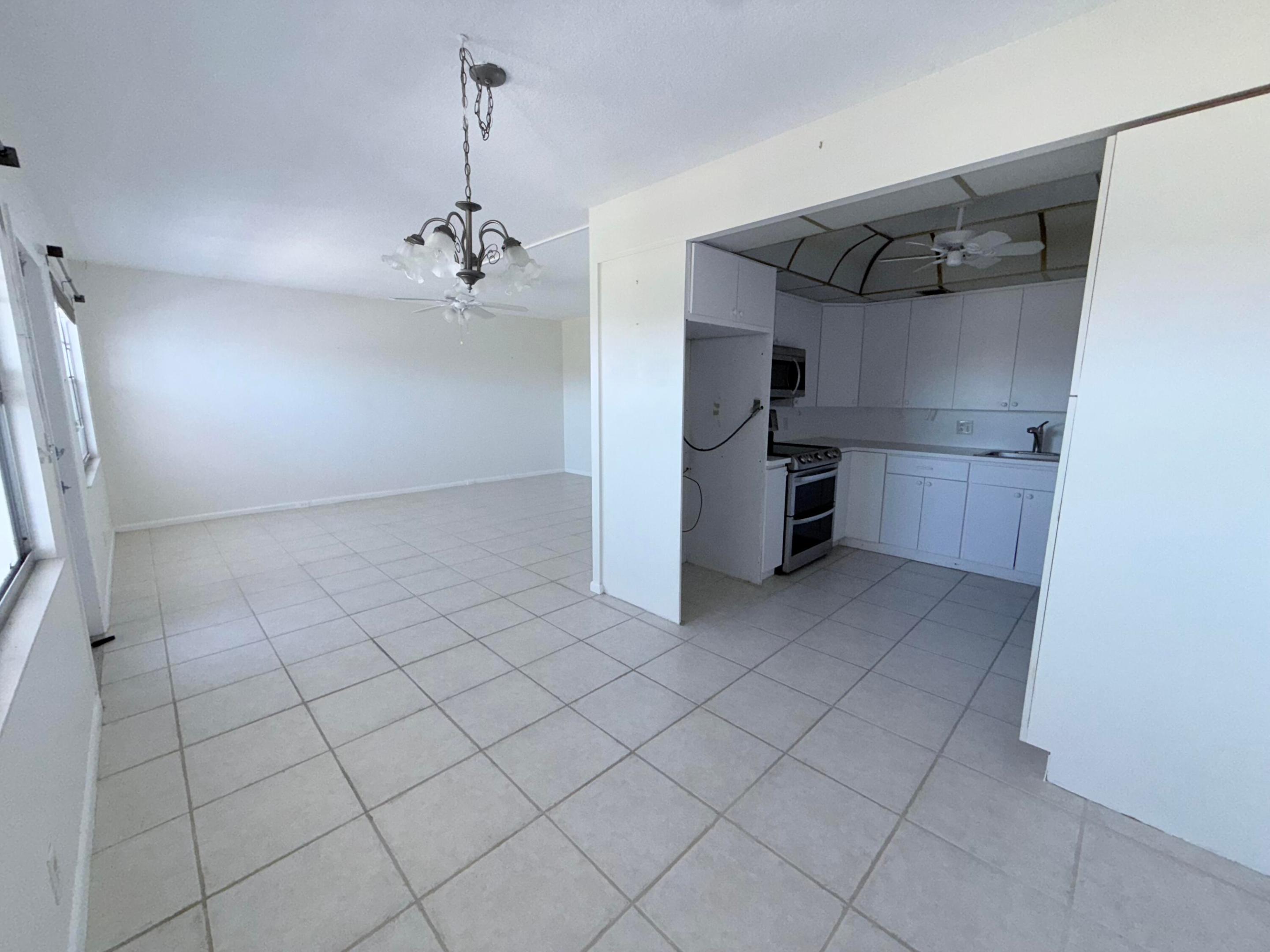 4108 Oakridge V 4108 Property Photo 32