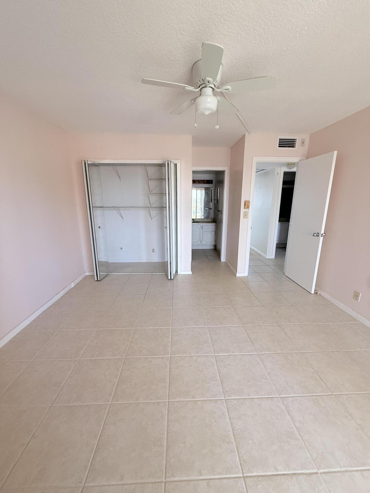 4108 Oakridge V 4108 Property Photo 42