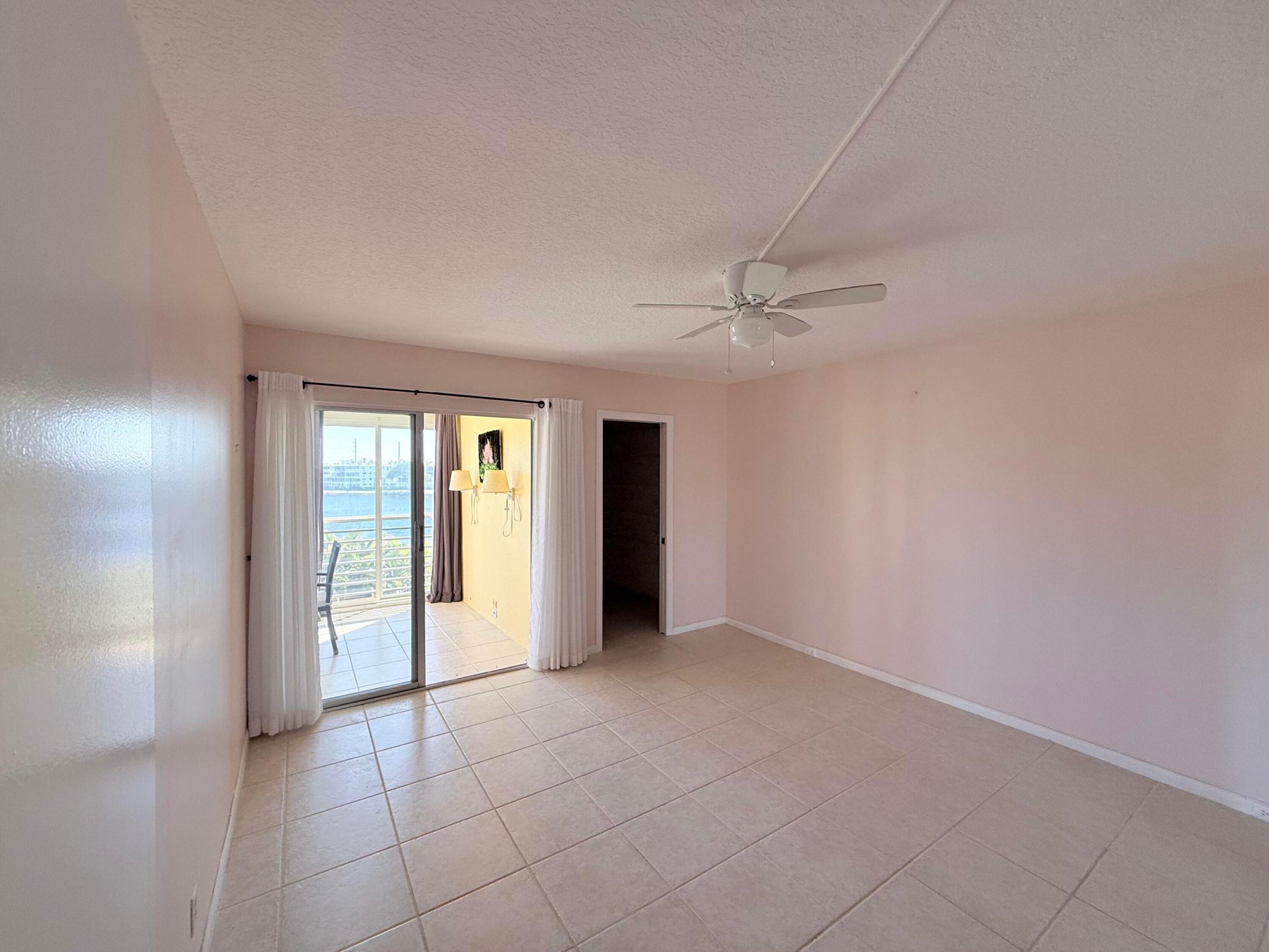 4108 Oakridge V 4108 Property Photo 45