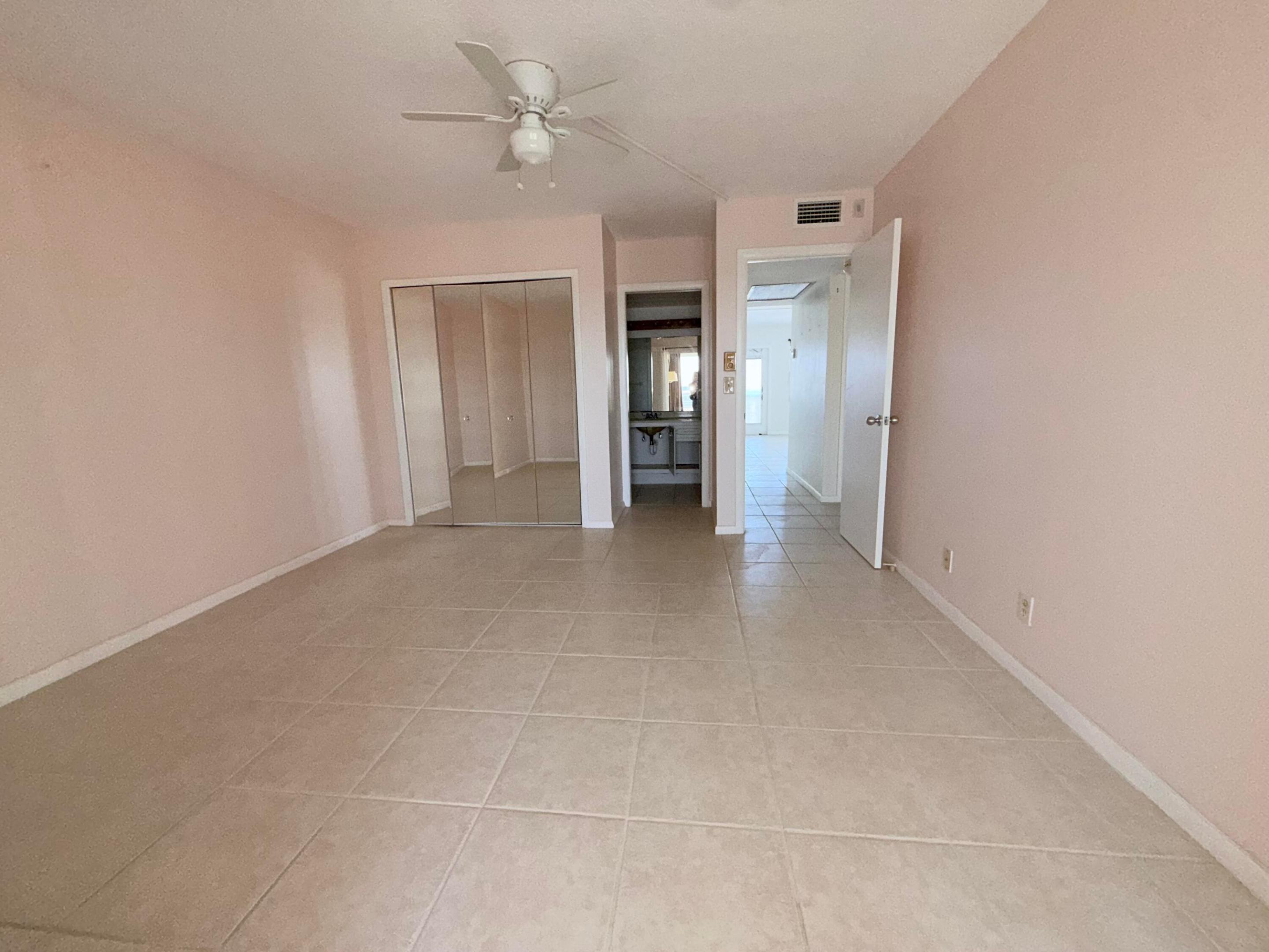 4108 Oakridge V 4108 Property Photo 49