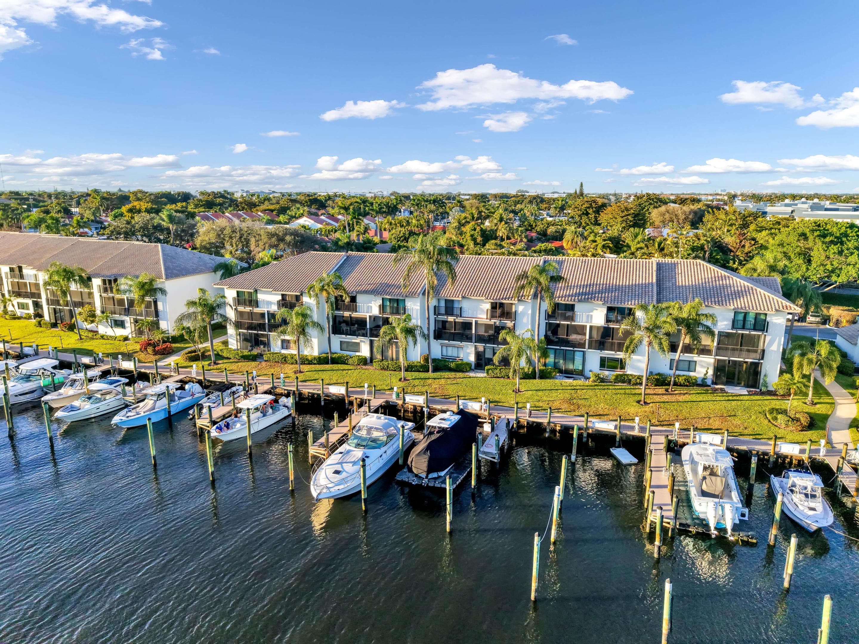240 Captains Walk 5150 Property Photo 1
