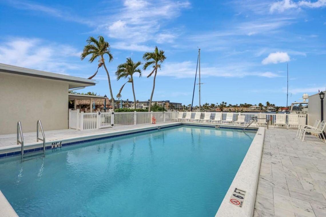 240 Captains Walk 5150 Property Photo 27