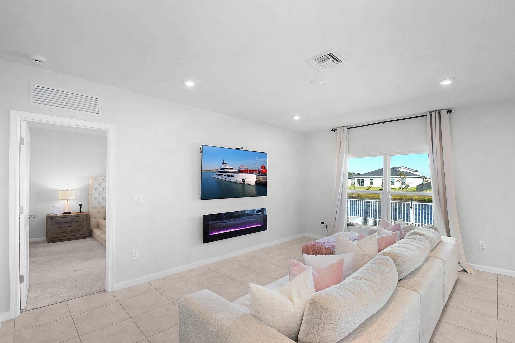 113 Dabou Loop Property Photo 6