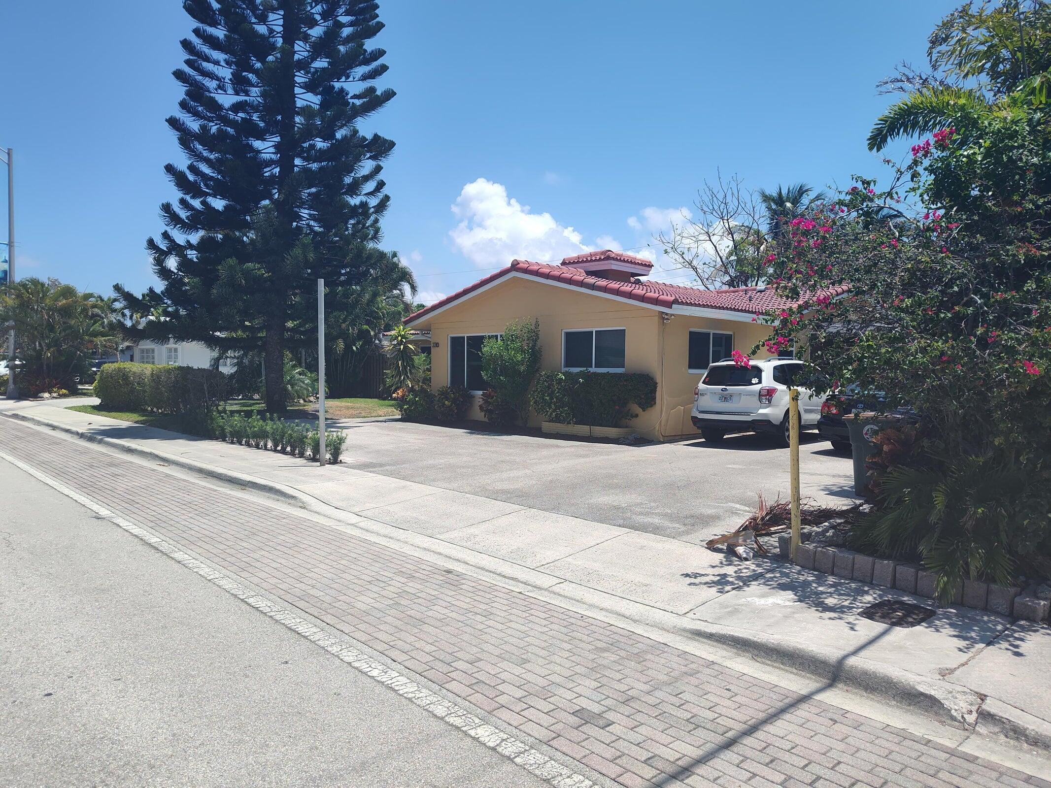 2210 NE 36th Street A&b