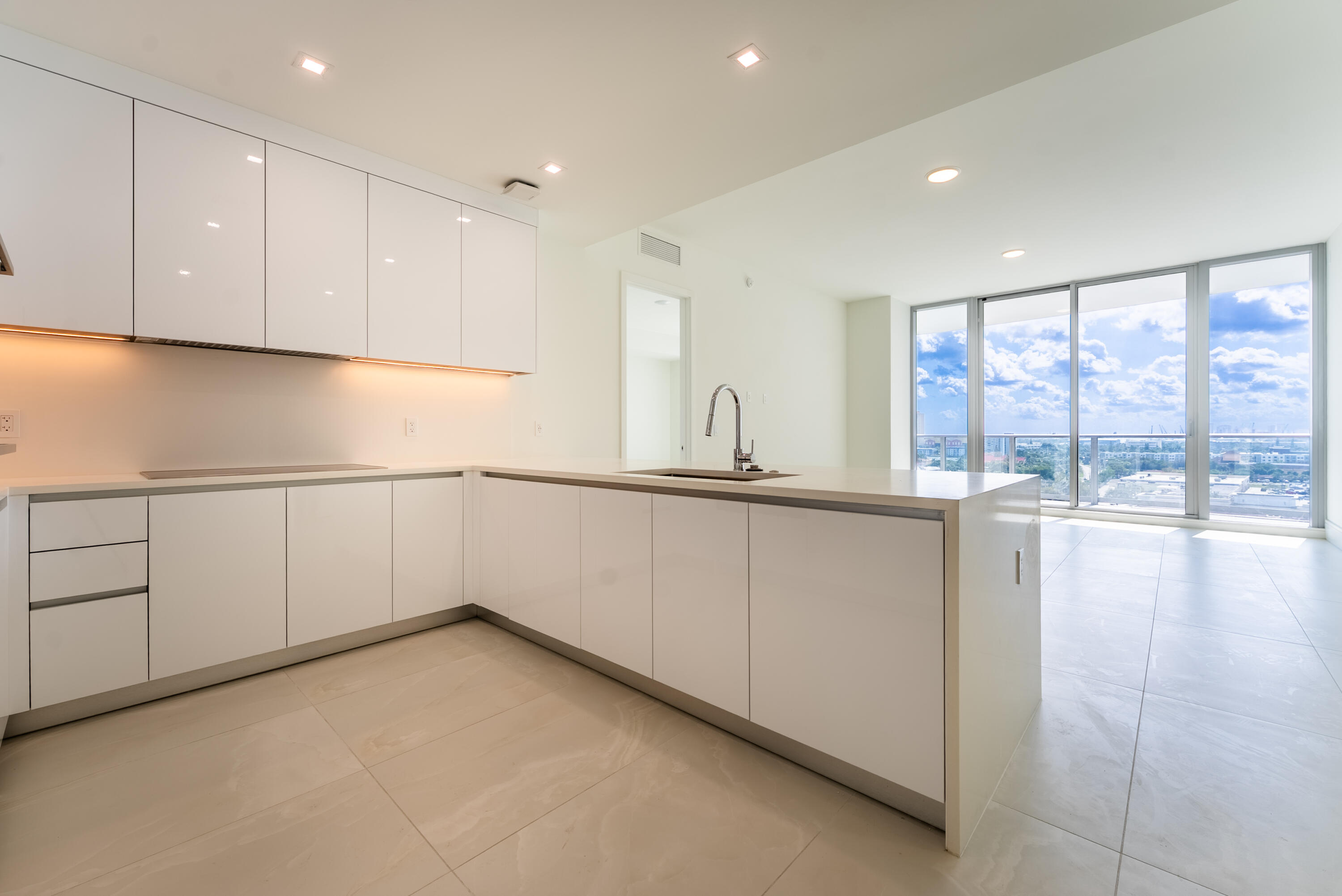 220 Lake Shore Drive 1011 Property Photo 6
