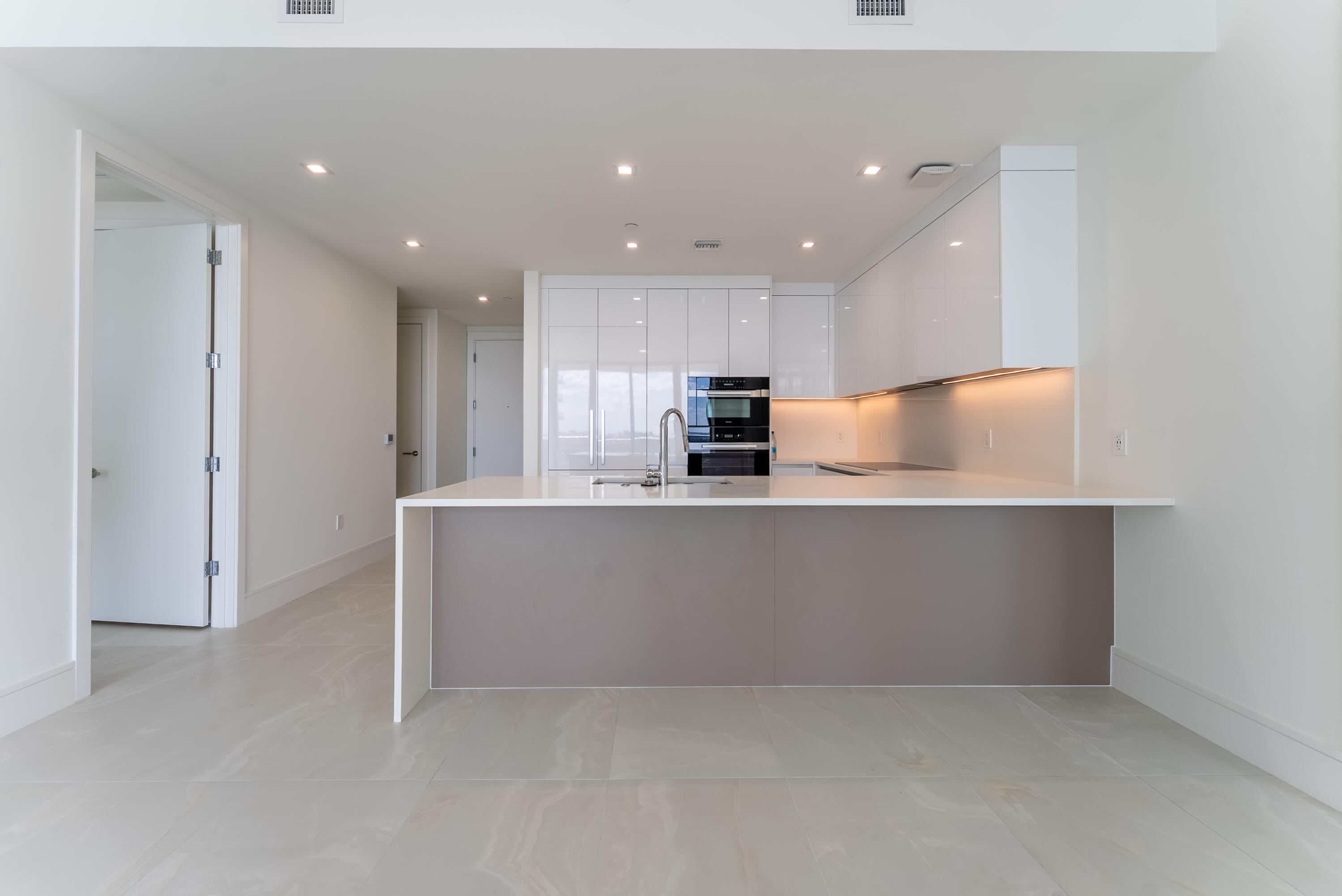 220 Lake Shore Drive 1011 Property Photo 7