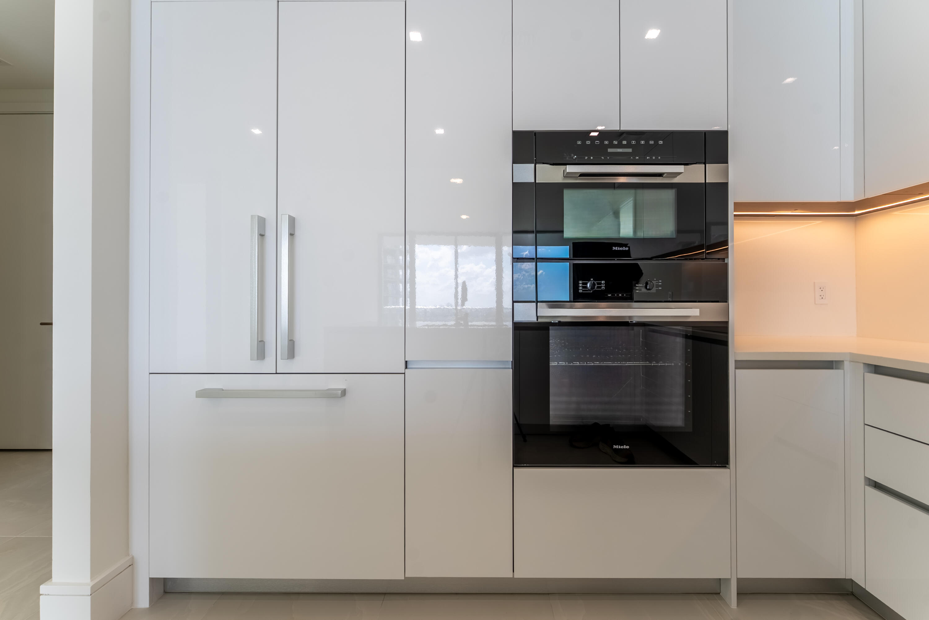 220 Lake Shore Drive 1011 Property Photo 8