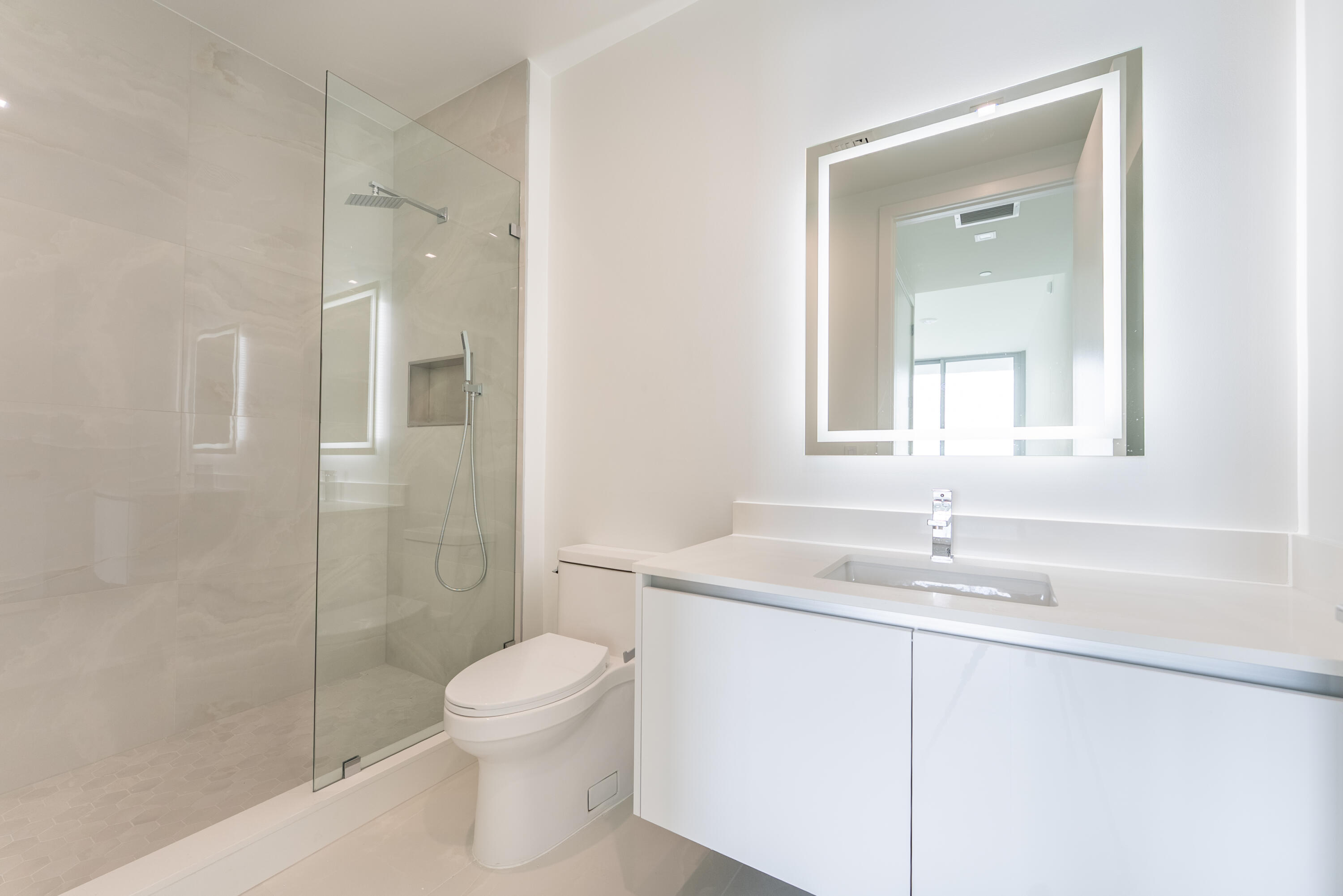 220 Lake Shore Drive 1011 Property Photo 27