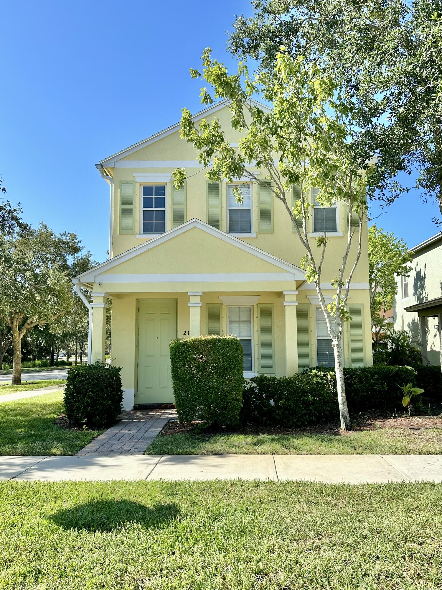 2143 SE Se Bell Isle Drive Drive