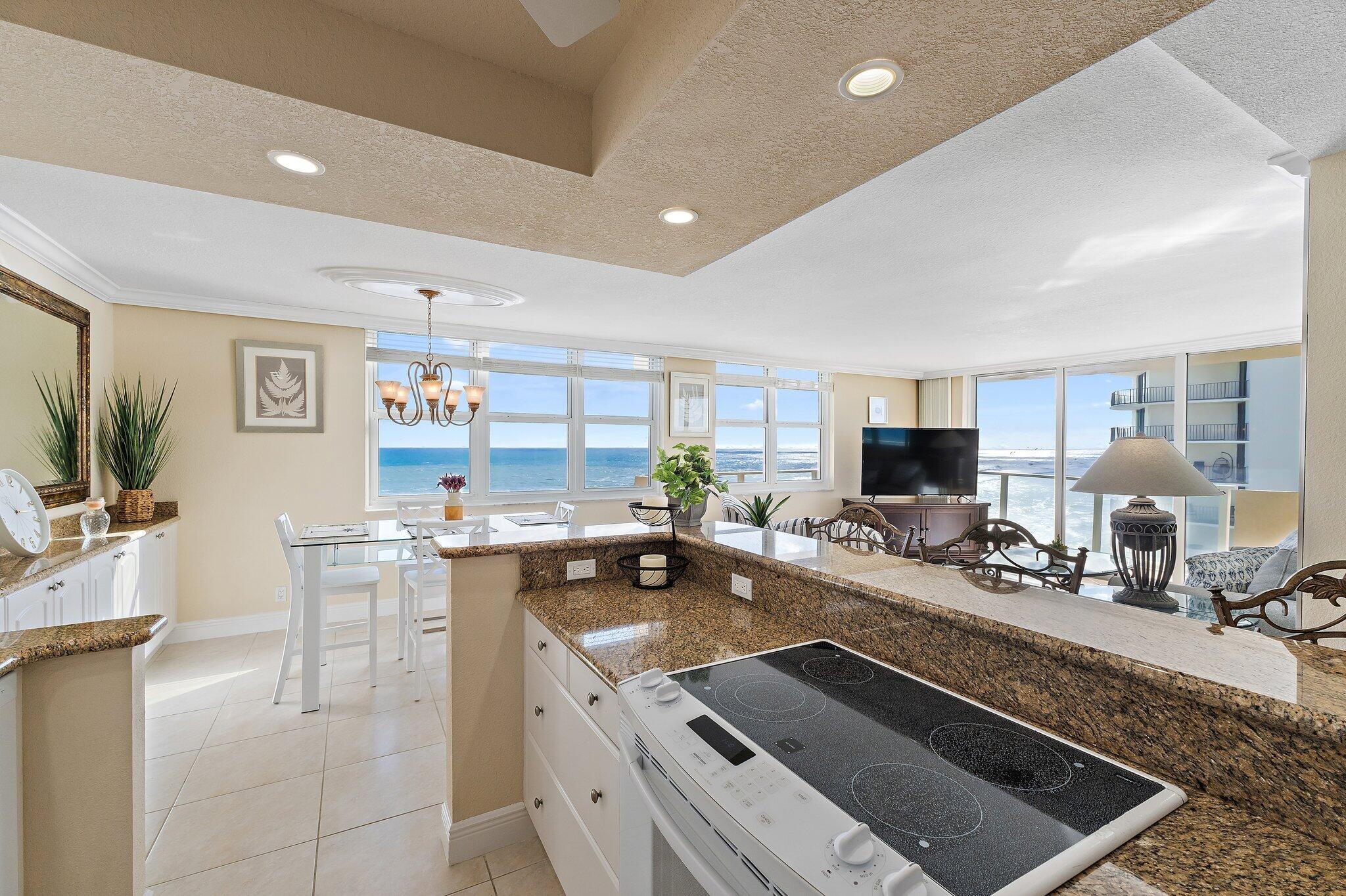 5440 N Ocean Drive 907 Property Photo 4
