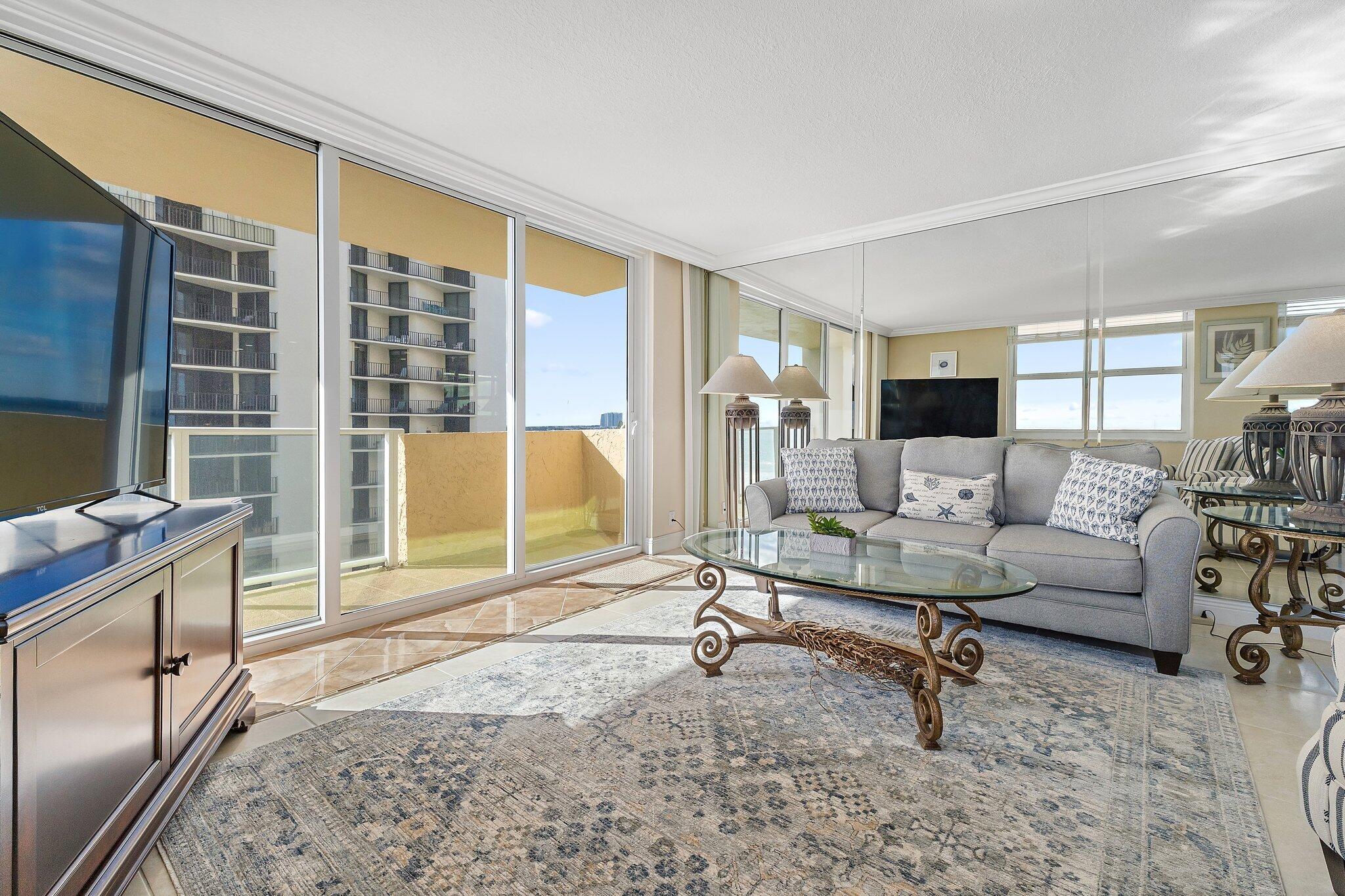 5440 N Ocean Drive 907 Property Photo 15