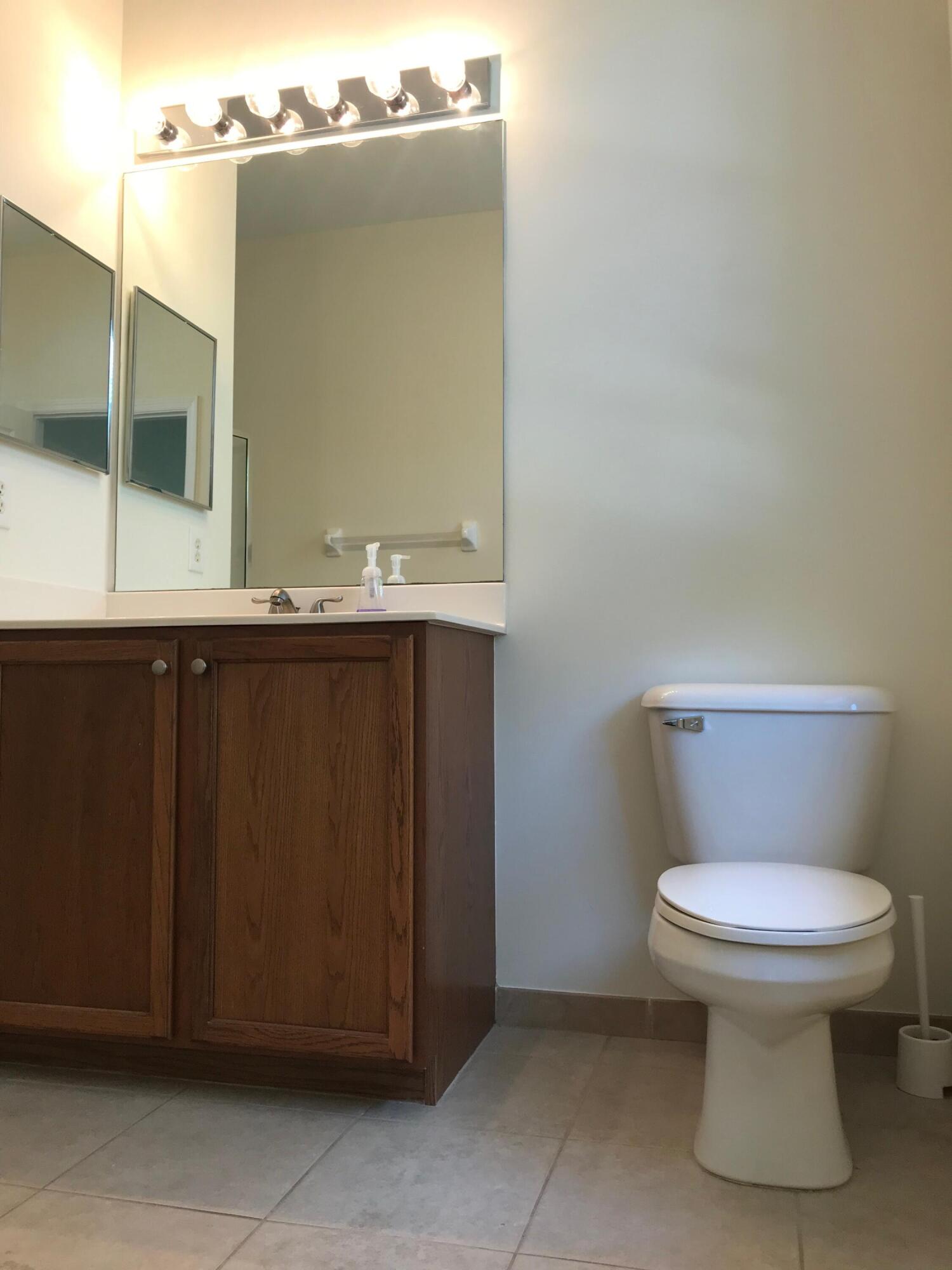 141 E Thatch Palm Circle Property Photo 18