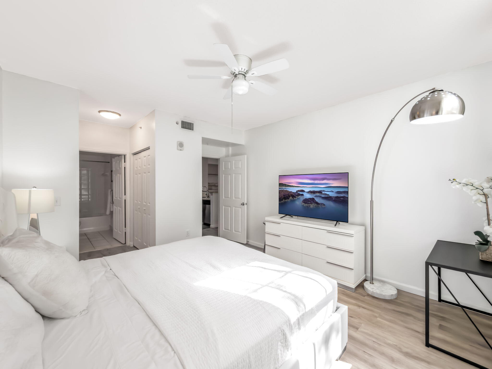 630 S Sapodilla Avenue 218 Property Photo 16