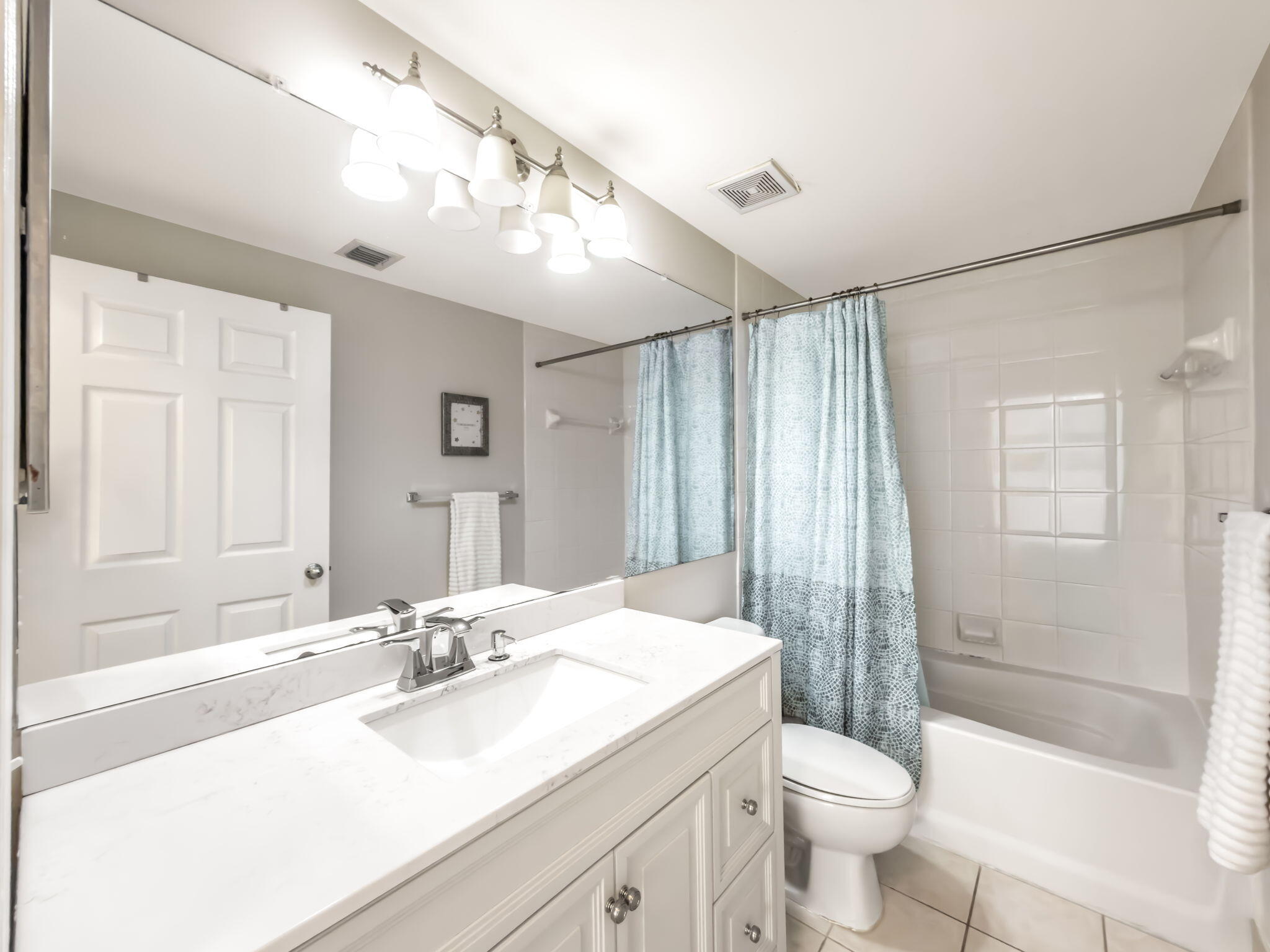 630 S Sapodilla Avenue 218 Property Photo 19