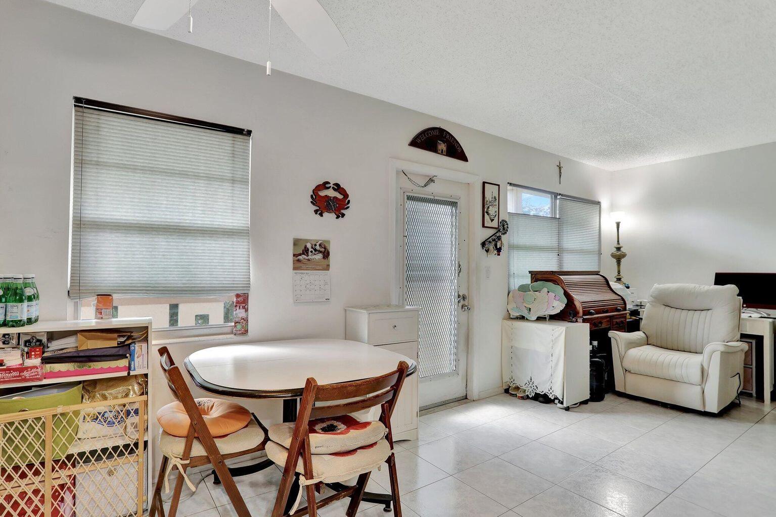 4076 Newport Q 4076 Property Photo 1