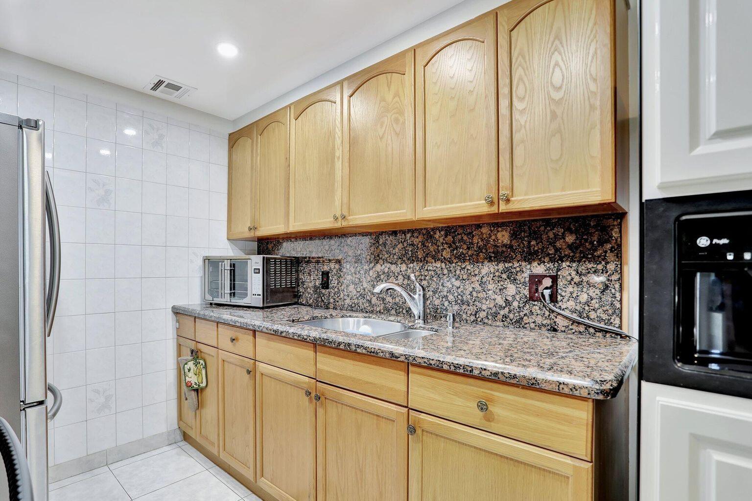 4076 Newport Q 4076 Property Photo 9