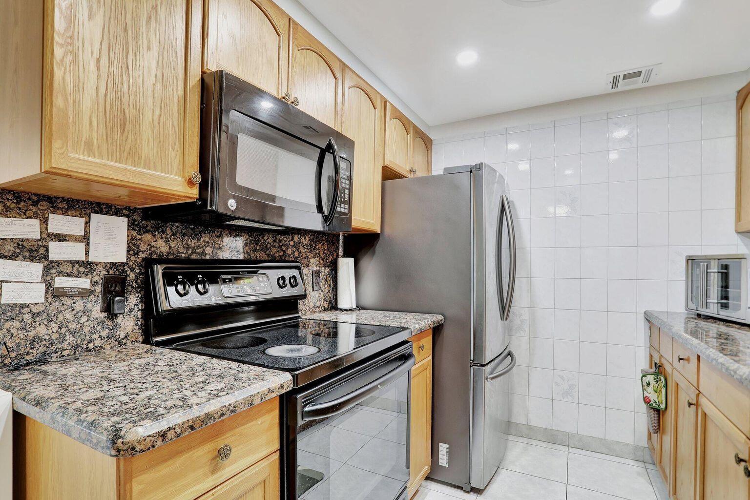 4076 Newport Q 4076 Property Photo 10