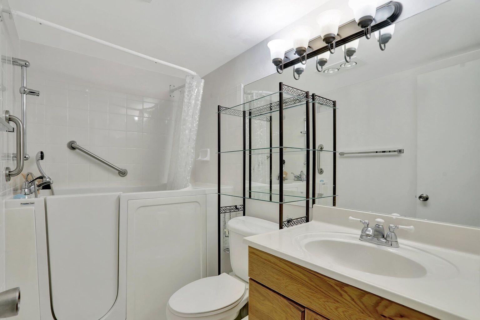 4076 Newport Q 4076 Property Photo 16