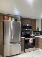 4302 Martinique Circle B2 Property Photo 2