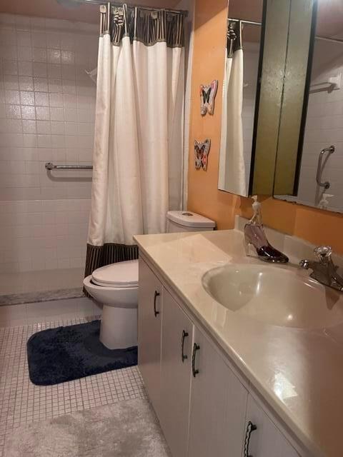 4302 Martinique Circle B2 Property Photo 14