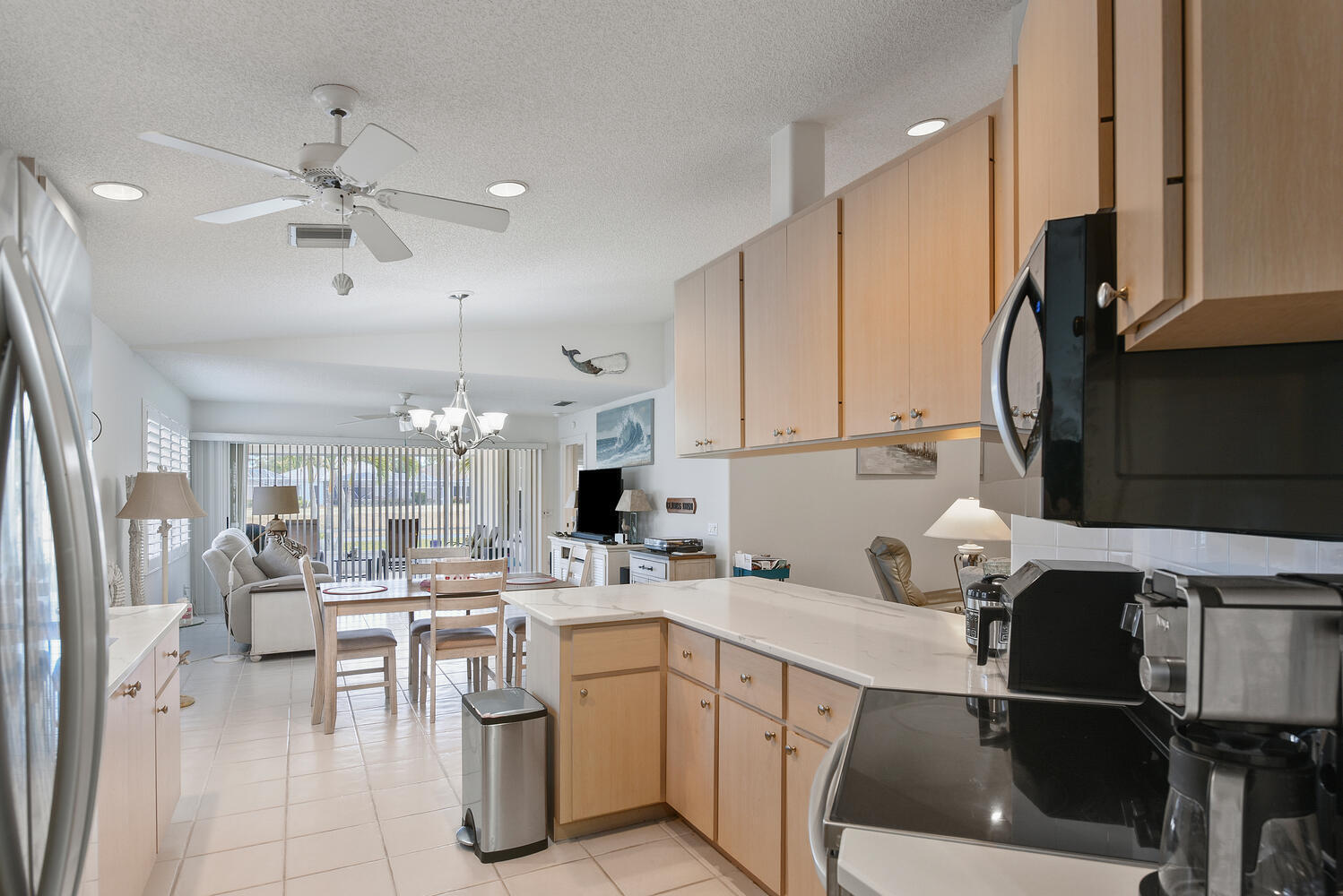 8285 Se Double Tree Drive Property Photo 4