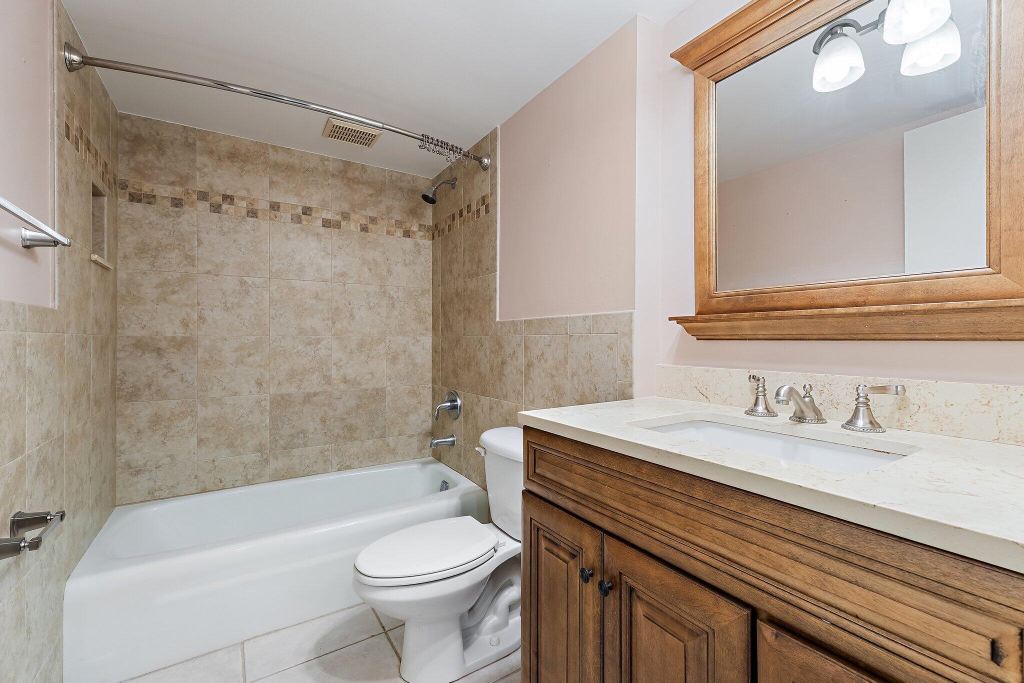 1800 Se Saint Lucie Boulevard 7-201 Property Photo 8