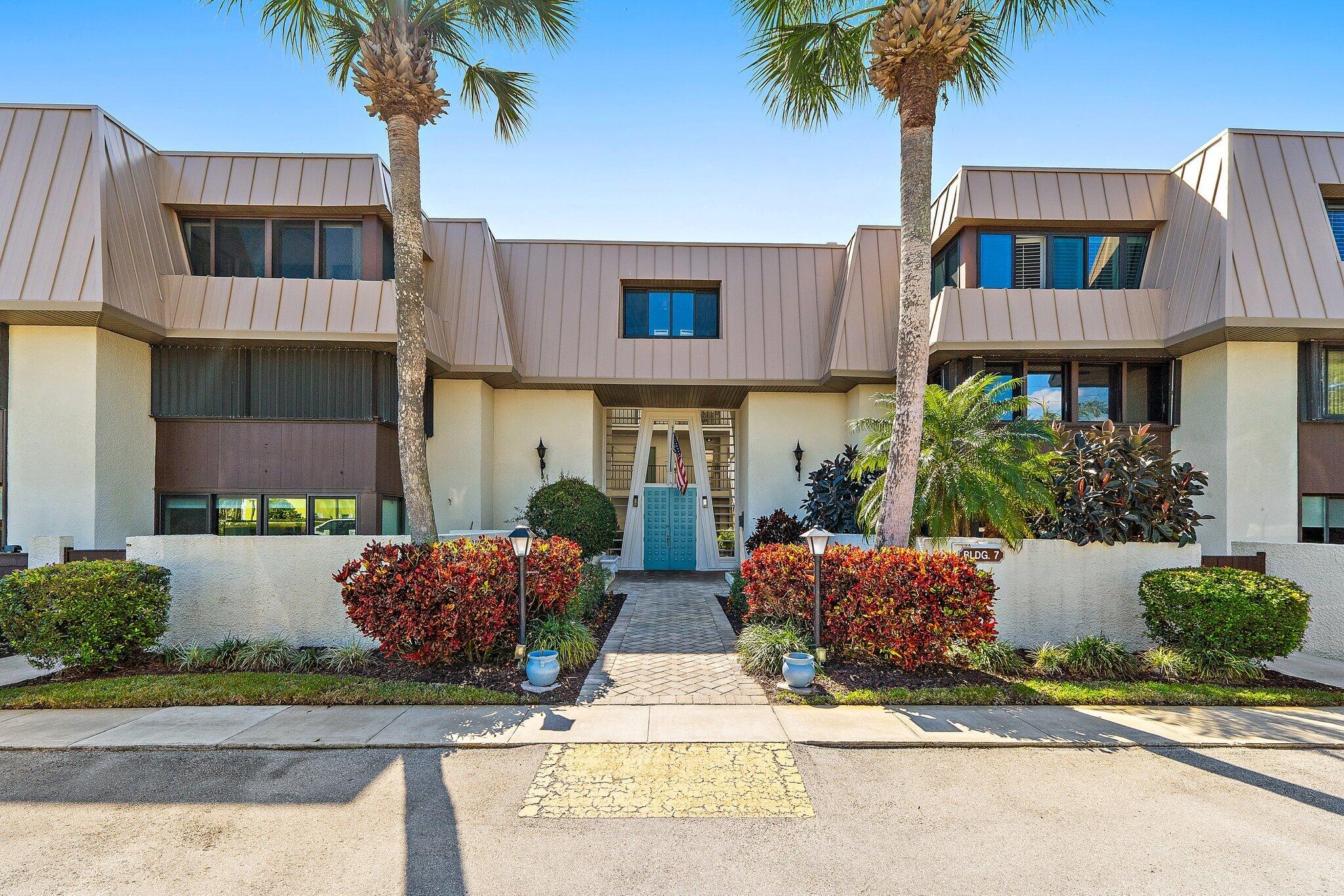 1800 Se Saint Lucie Boulevard 7-201 Property Photo 11