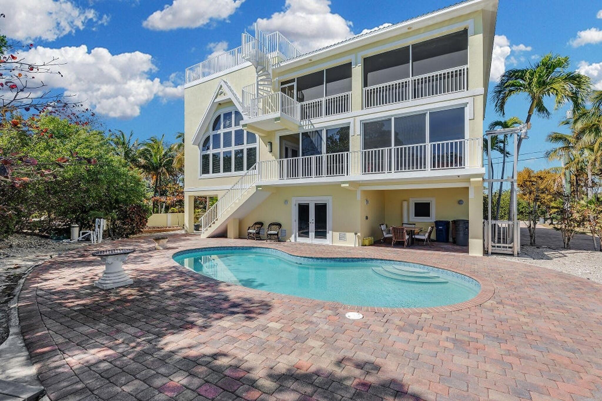 205 Stirrup Key Boulevard Property Photo 5