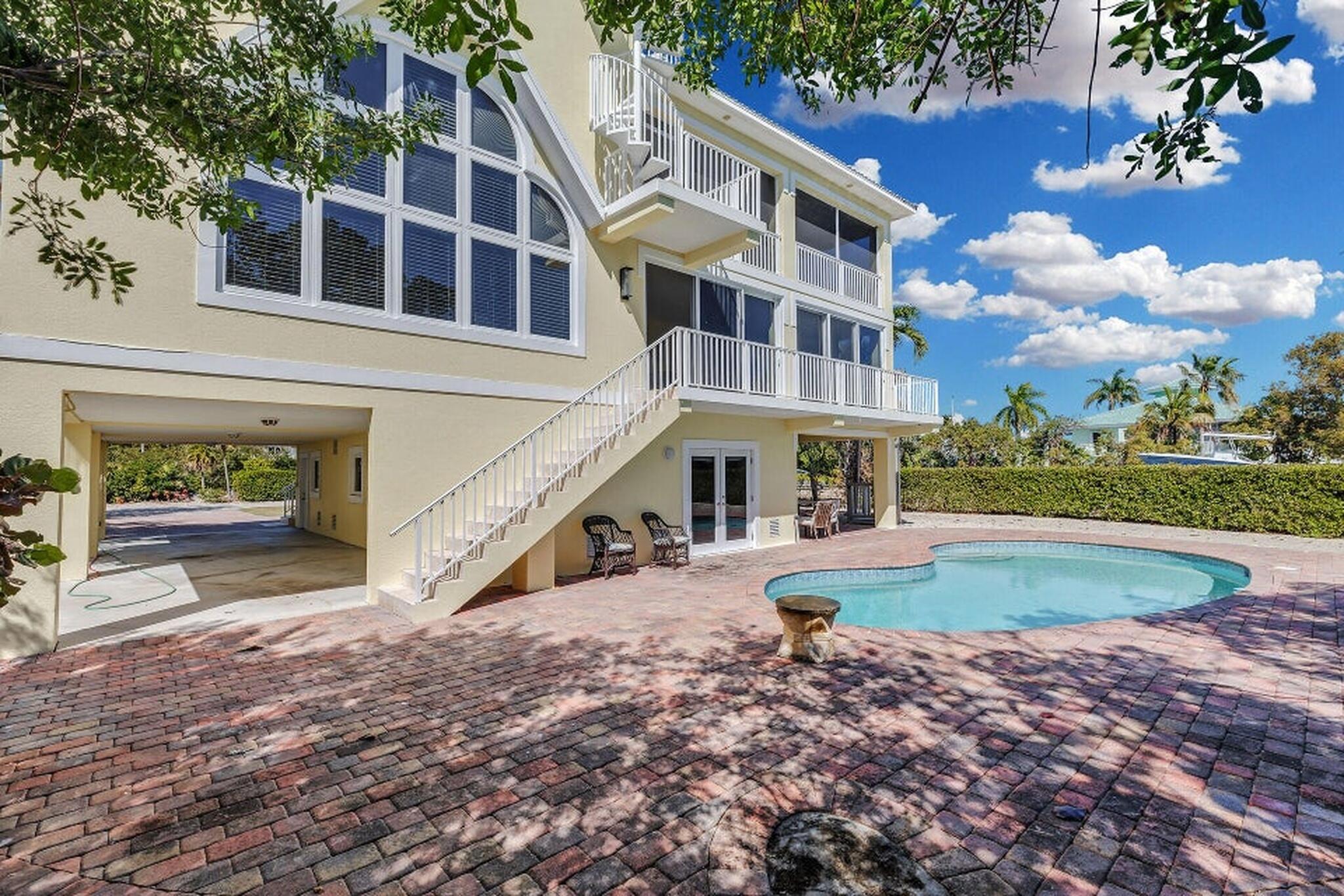 205 Stirrup Key Boulevard Property Photo 6