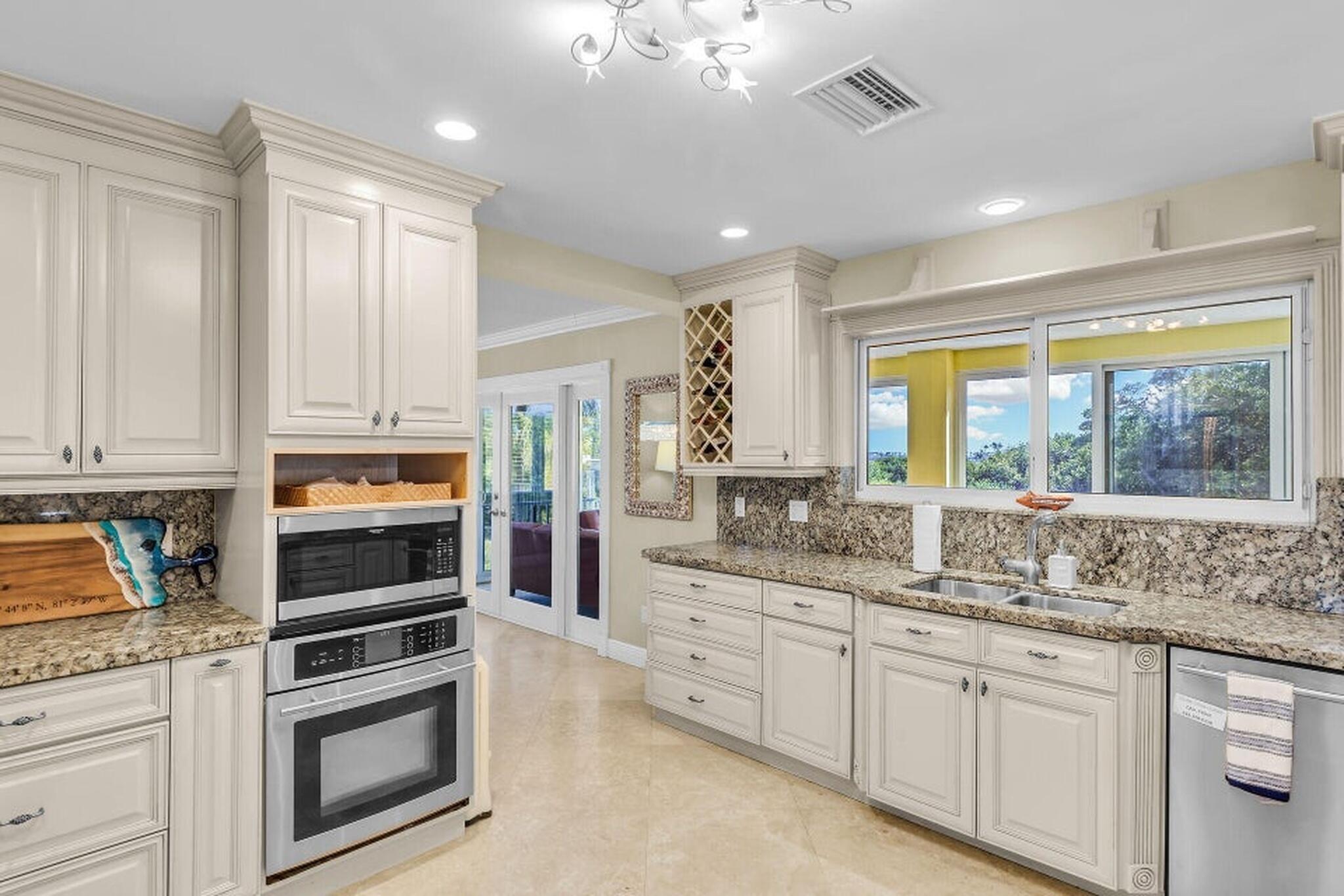 205 Stirrup Key Boulevard Property Photo 17