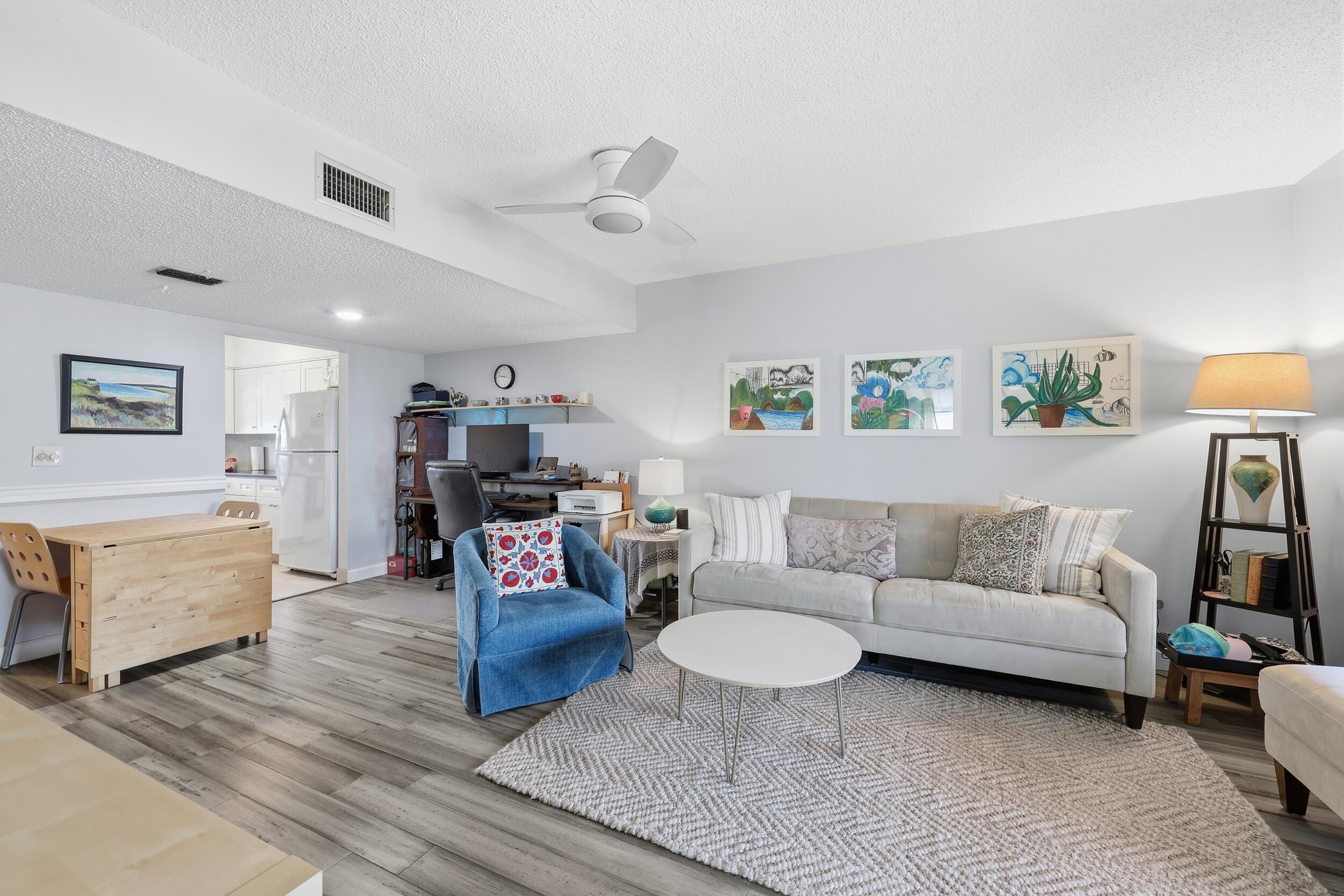 18081 SE Country Club Drive 6-60 Property Photo 1