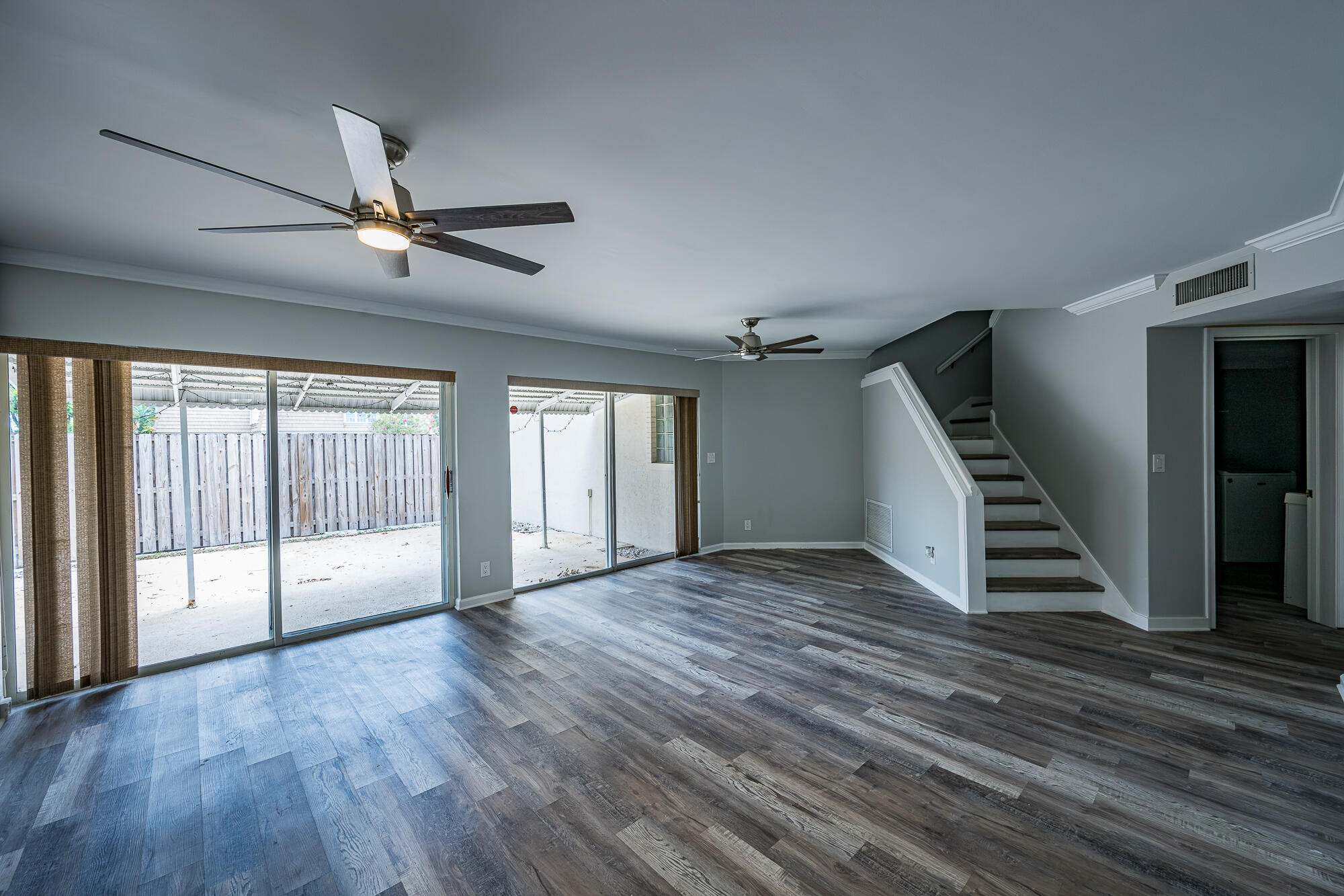 4300 Hazel Avenue D Property Photo 5