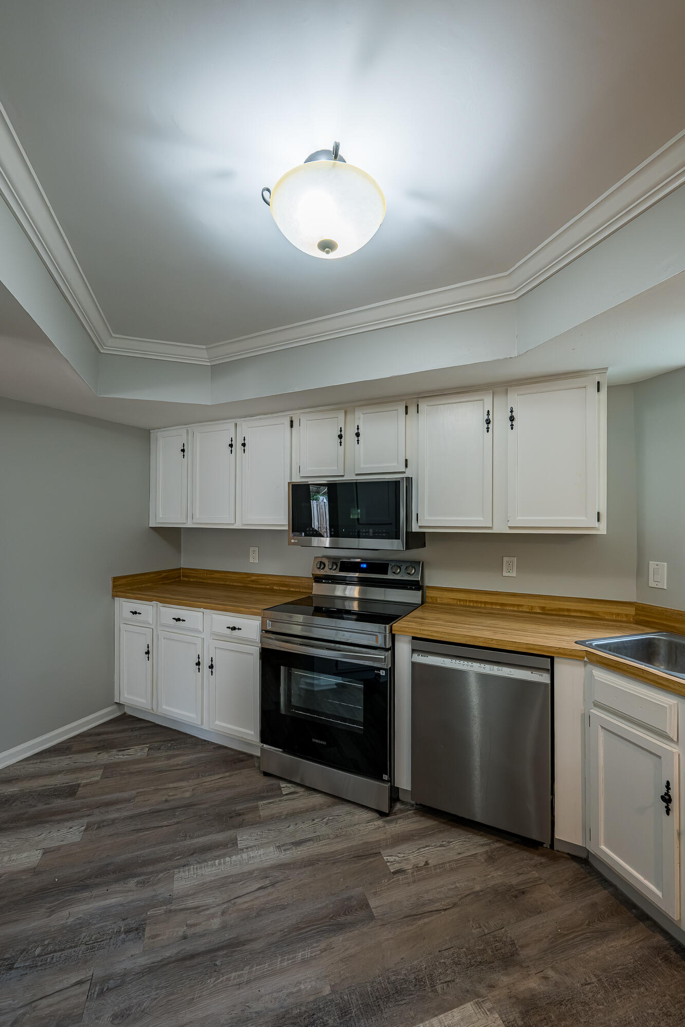 4300 Hazel Avenue D Property Photo 18