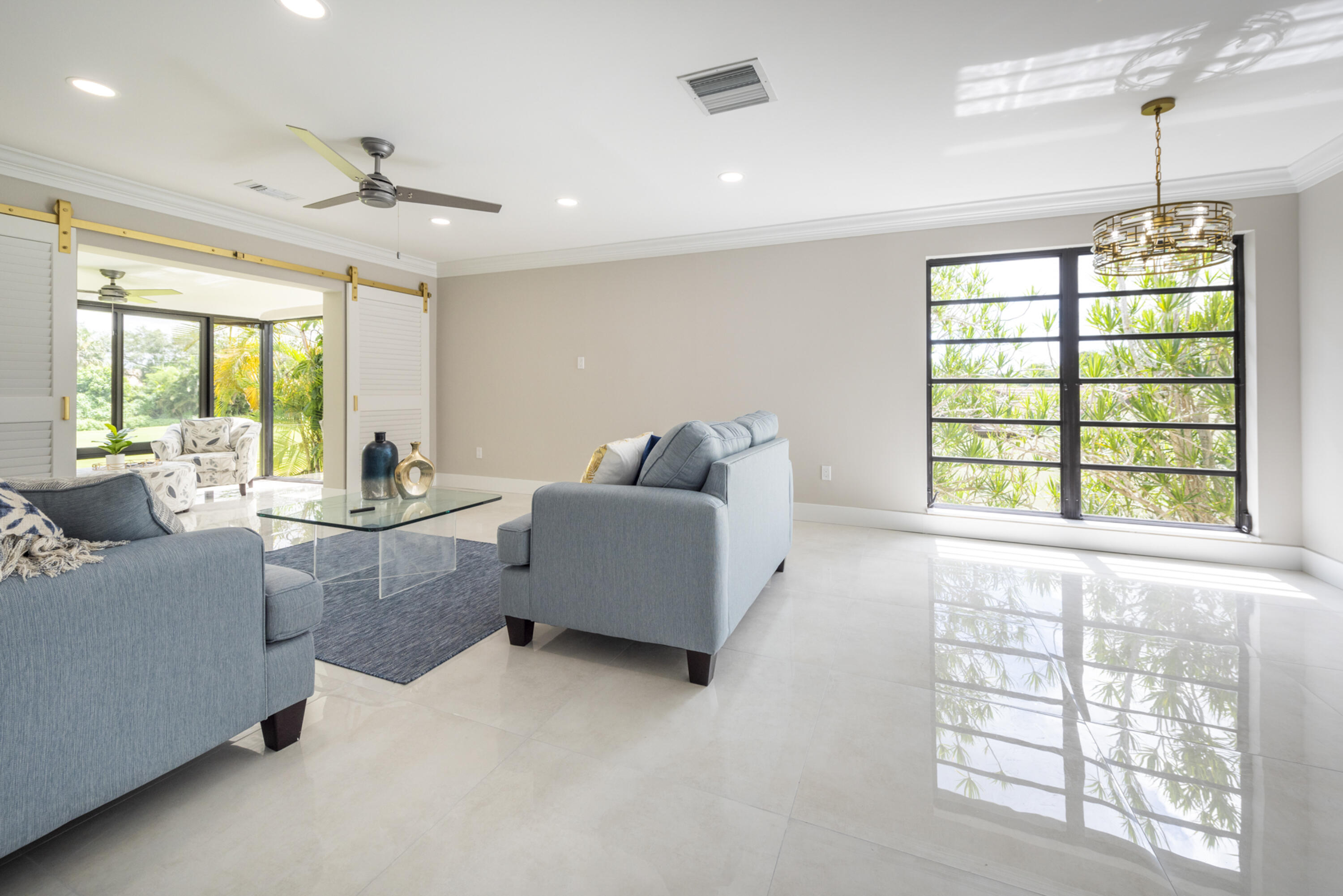 8535 Casa Del Lago H Property Photo 7