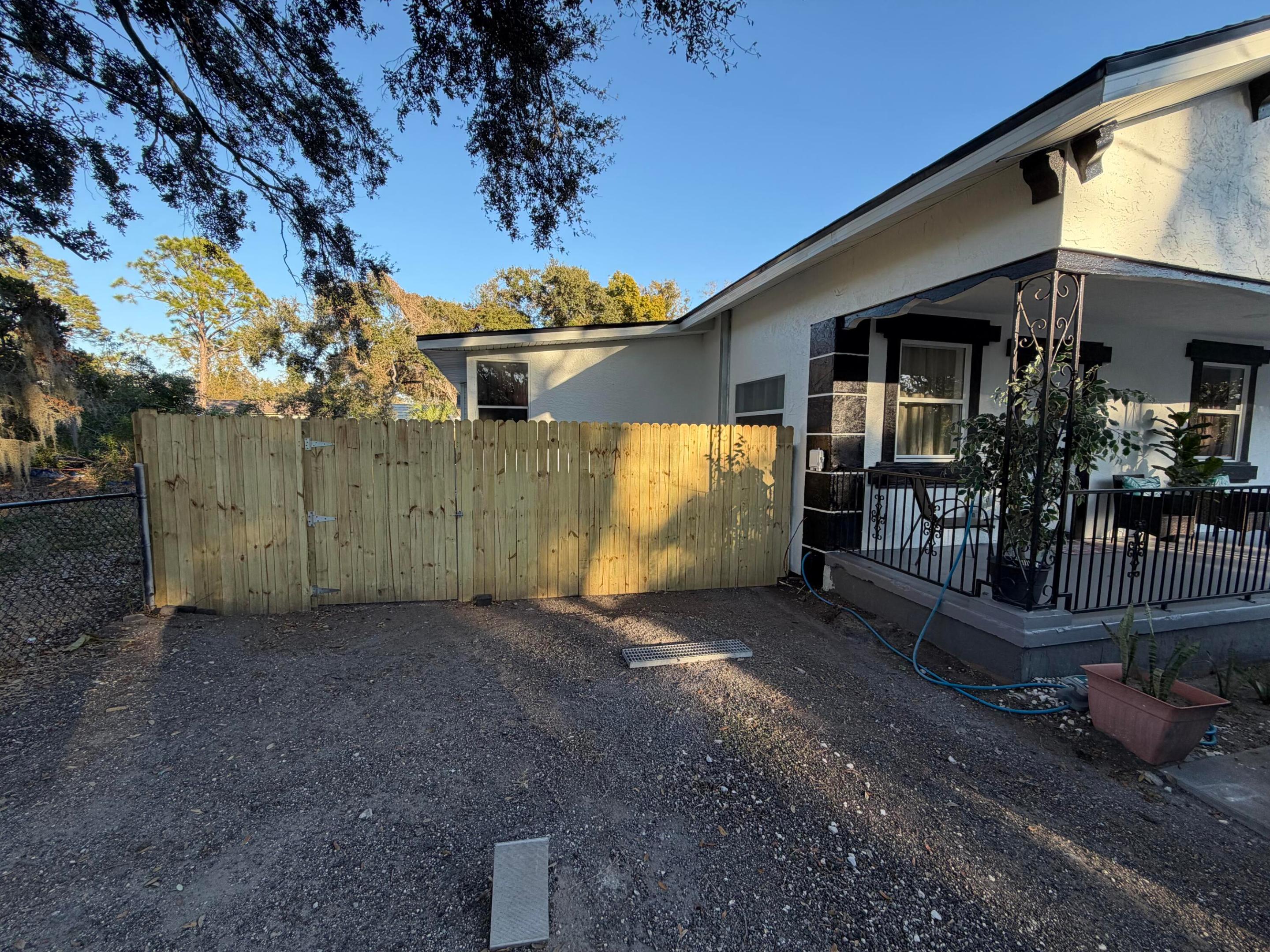 1606 S 45 Street Property Photo 7