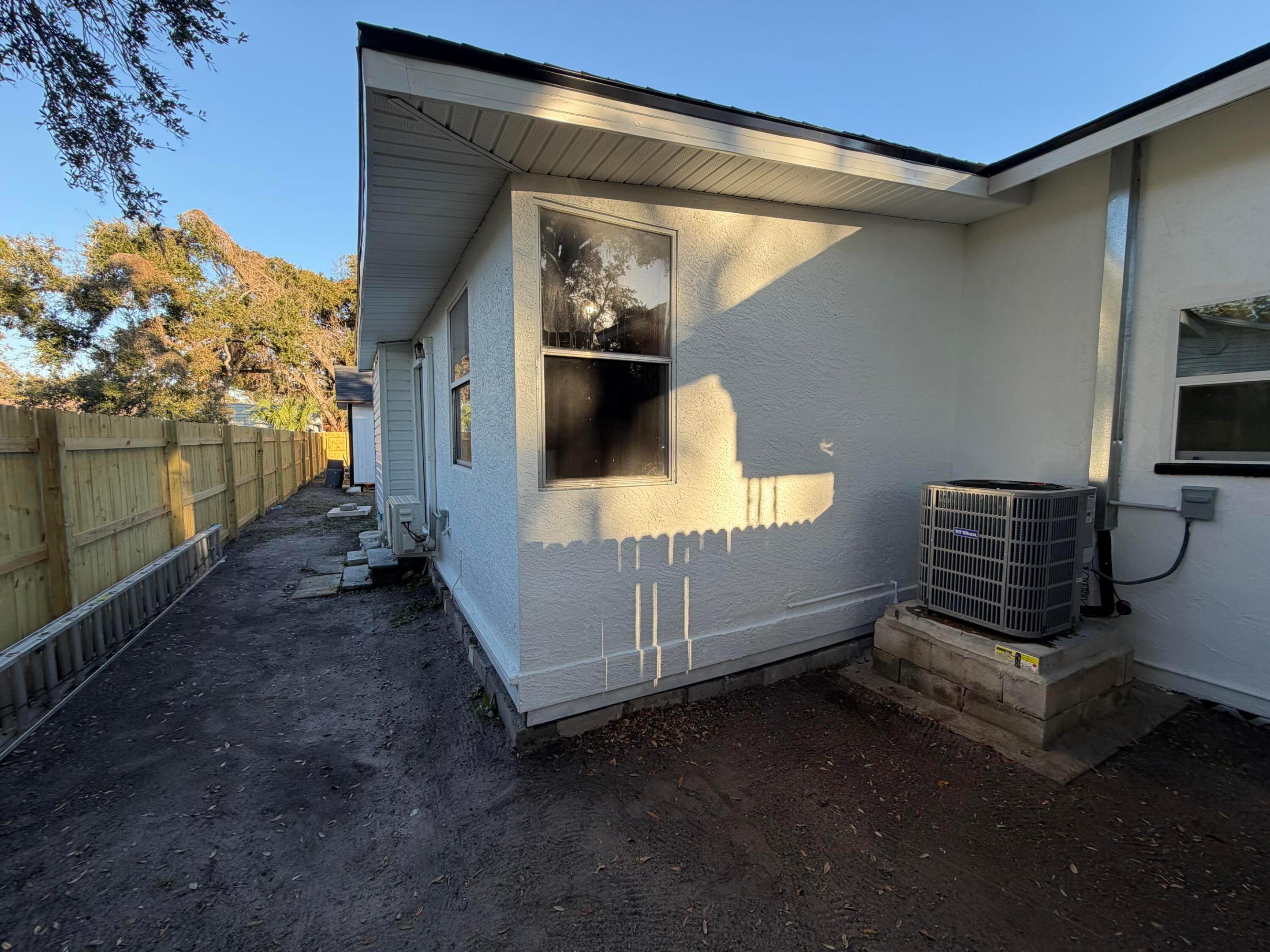 1606 S 45 Street Property Photo 16