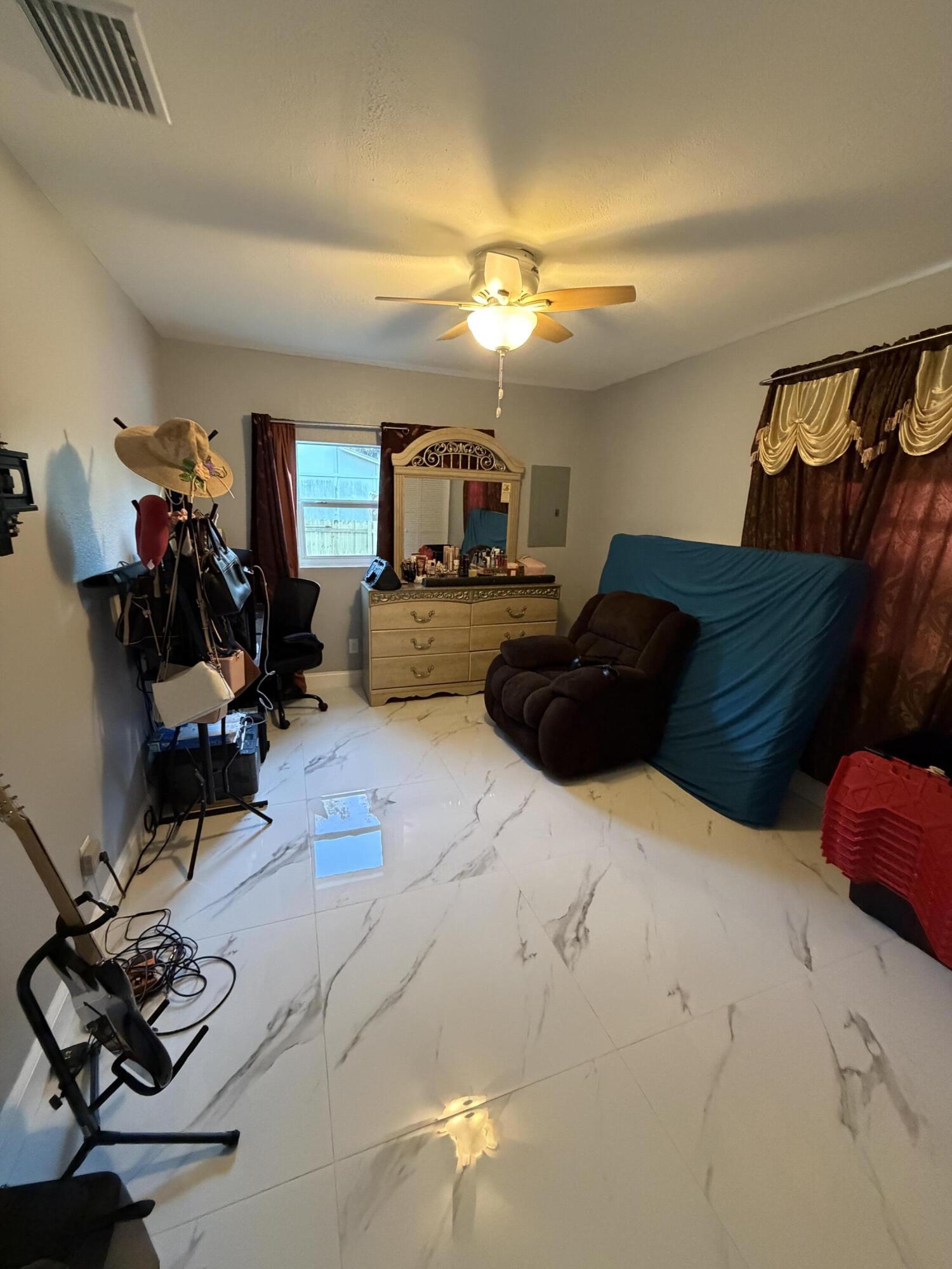 1606 S 45 Street Property Photo 22